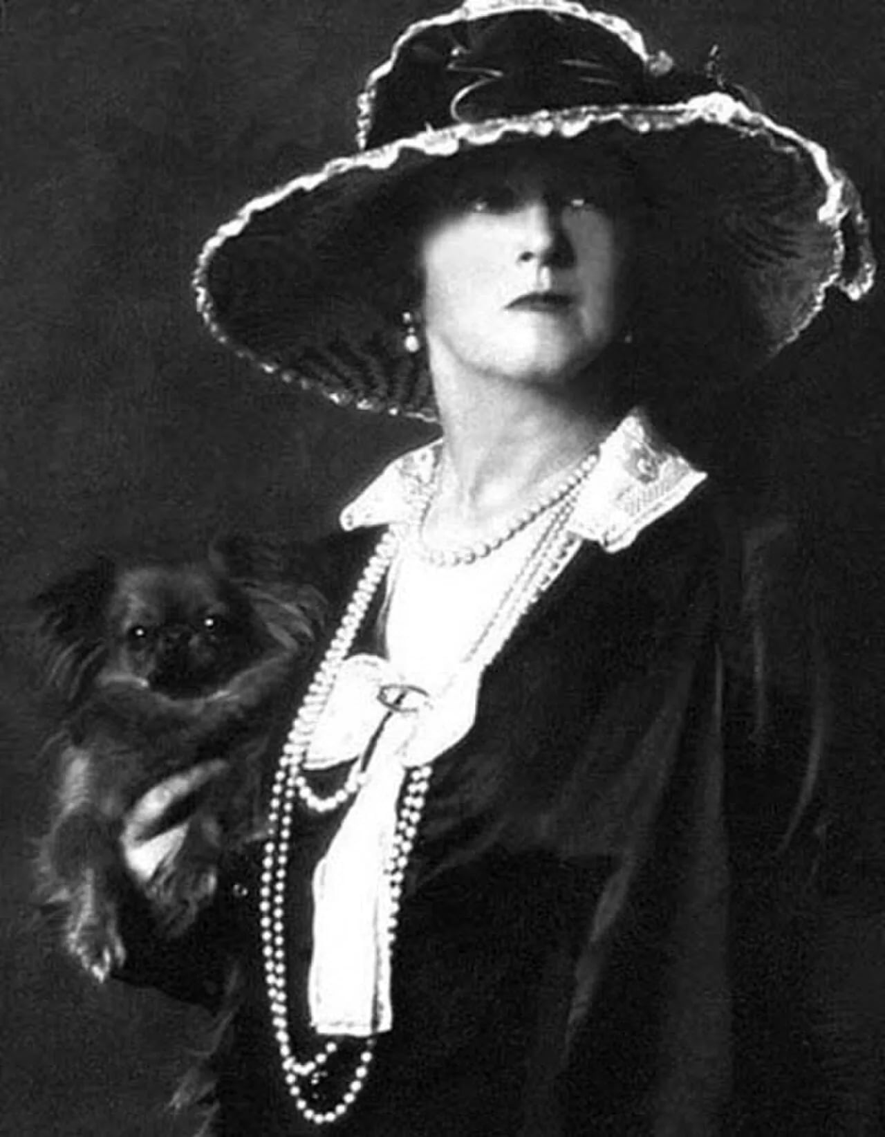 Porträt von Lucy Christiana Duff Gordon (1863–1935) – Gedenkseite