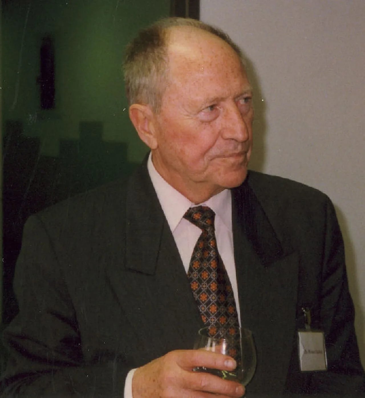 Portrait of Werner Ludwig (1926–2020) – memorial page