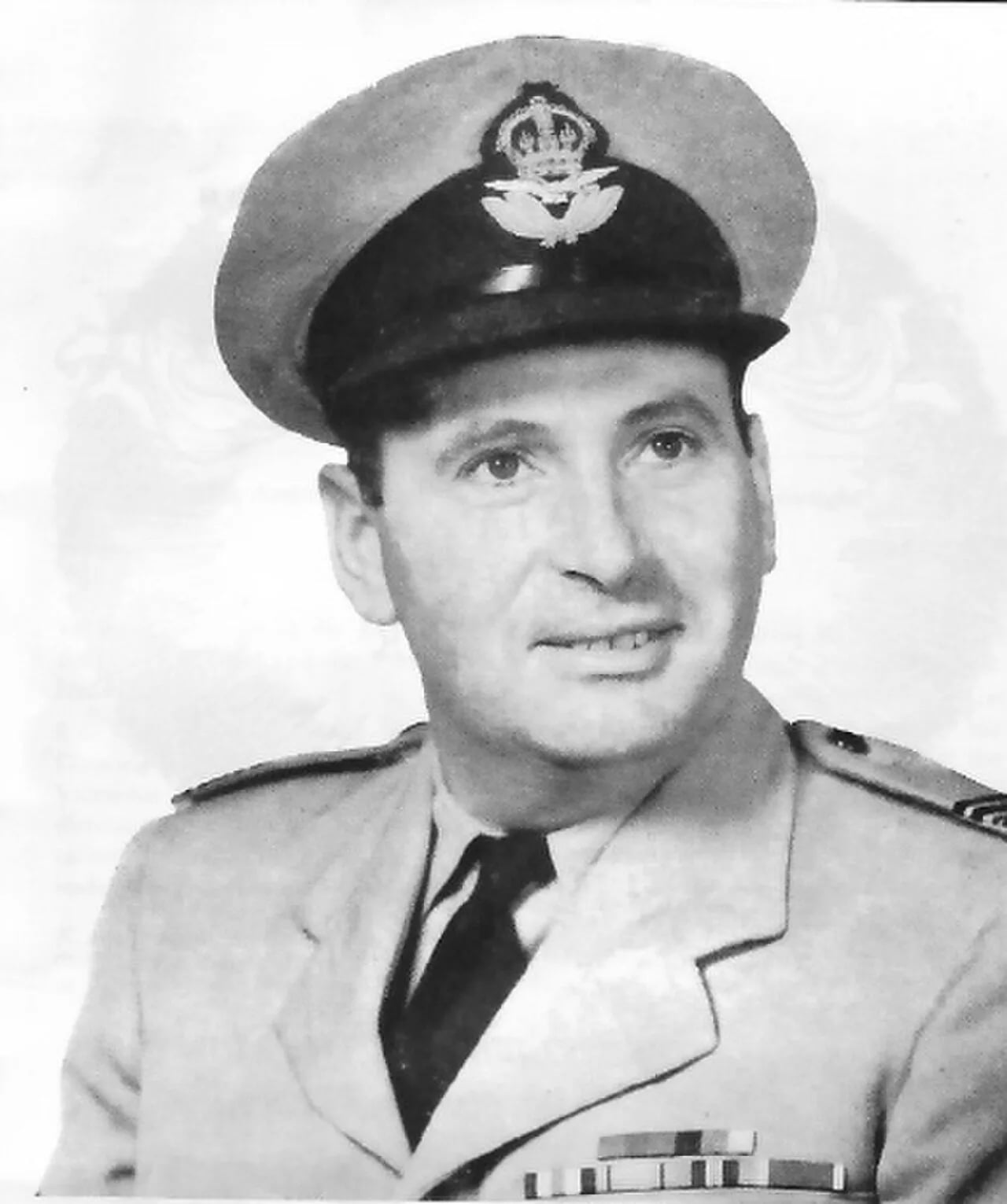 Portrait of Laurence Henry Hicks (1912–1997) – memorial page