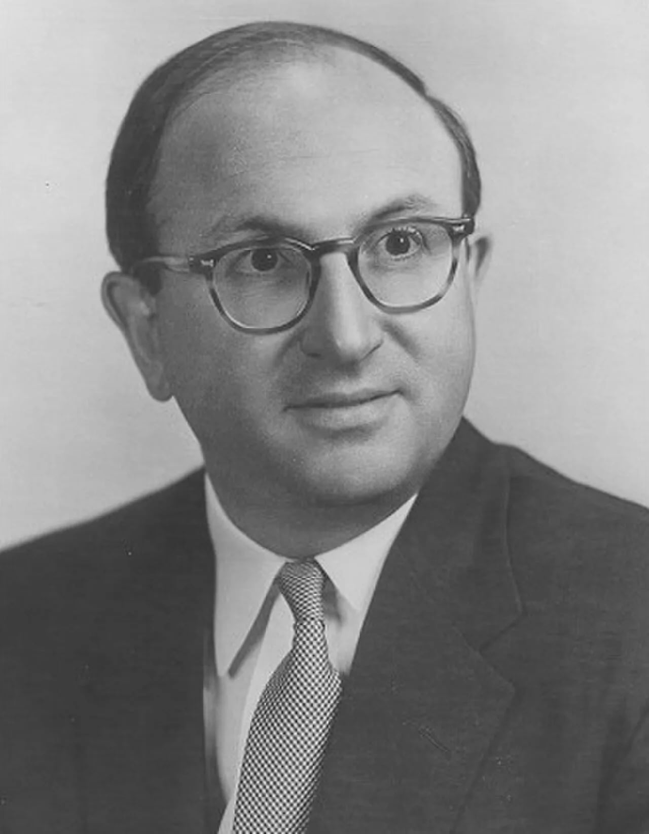 Portrait of Wilbur J. Cohen (1913–1987) – memorial page