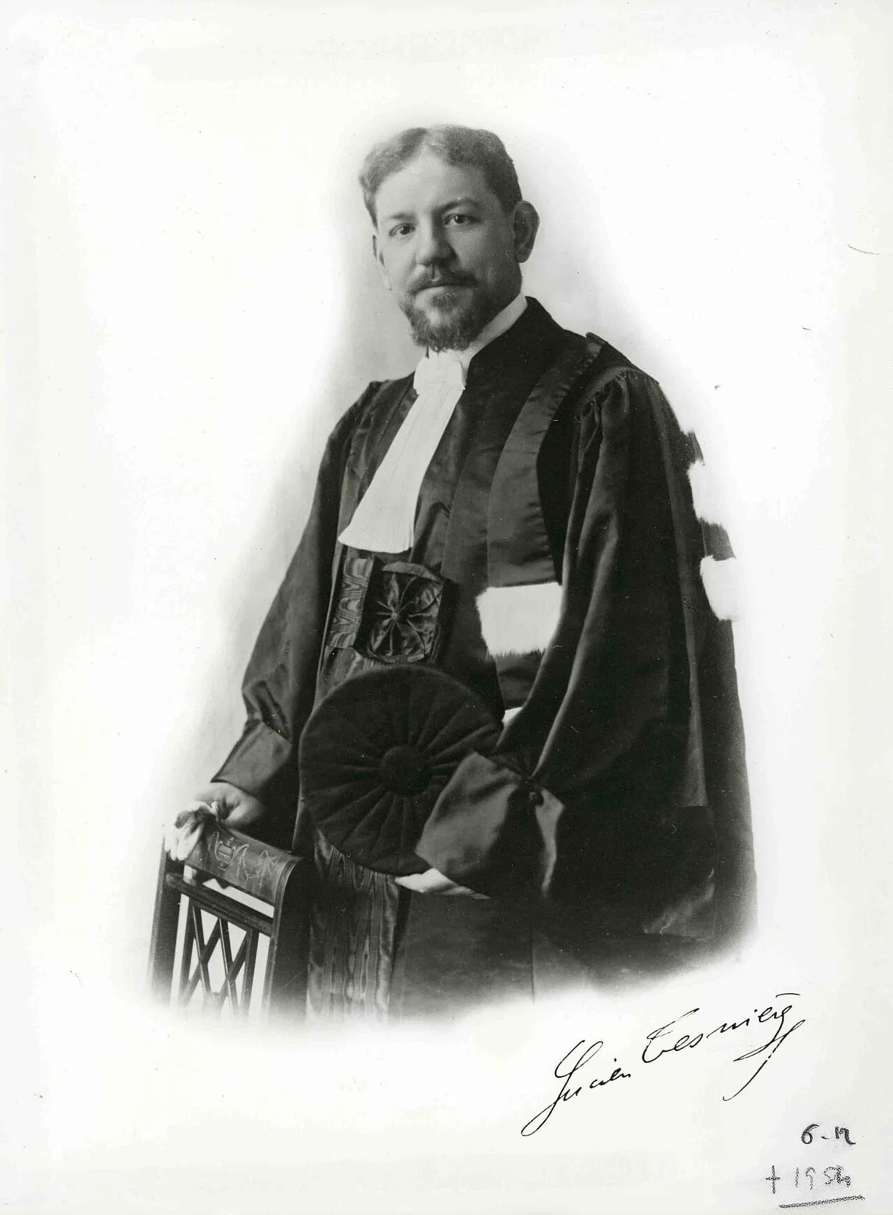 Portrait of Lucien Tesnière (1893–1954) – memorial page