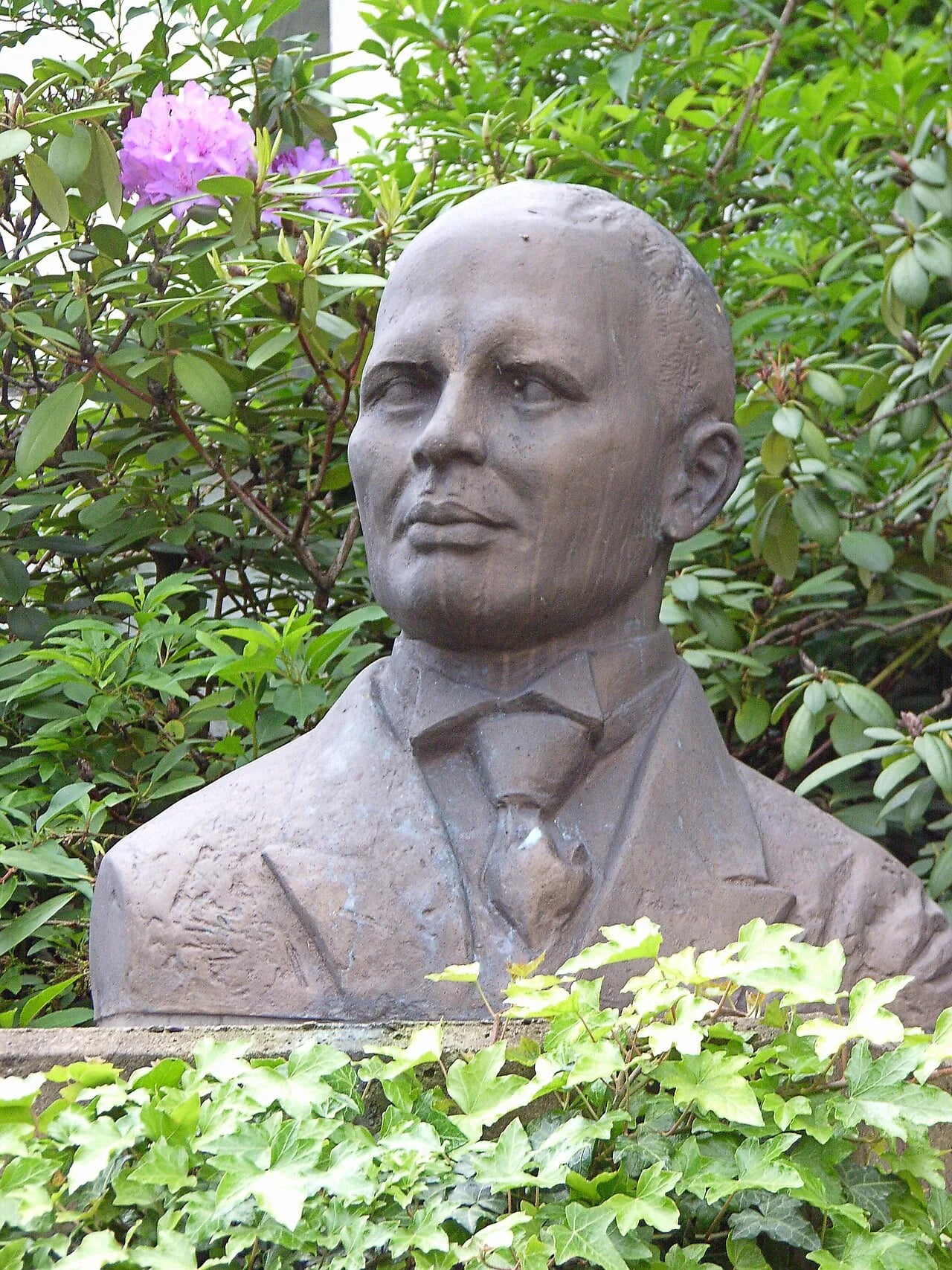 Portrait of Wilhelm Heute (1883–1935) – memorial page