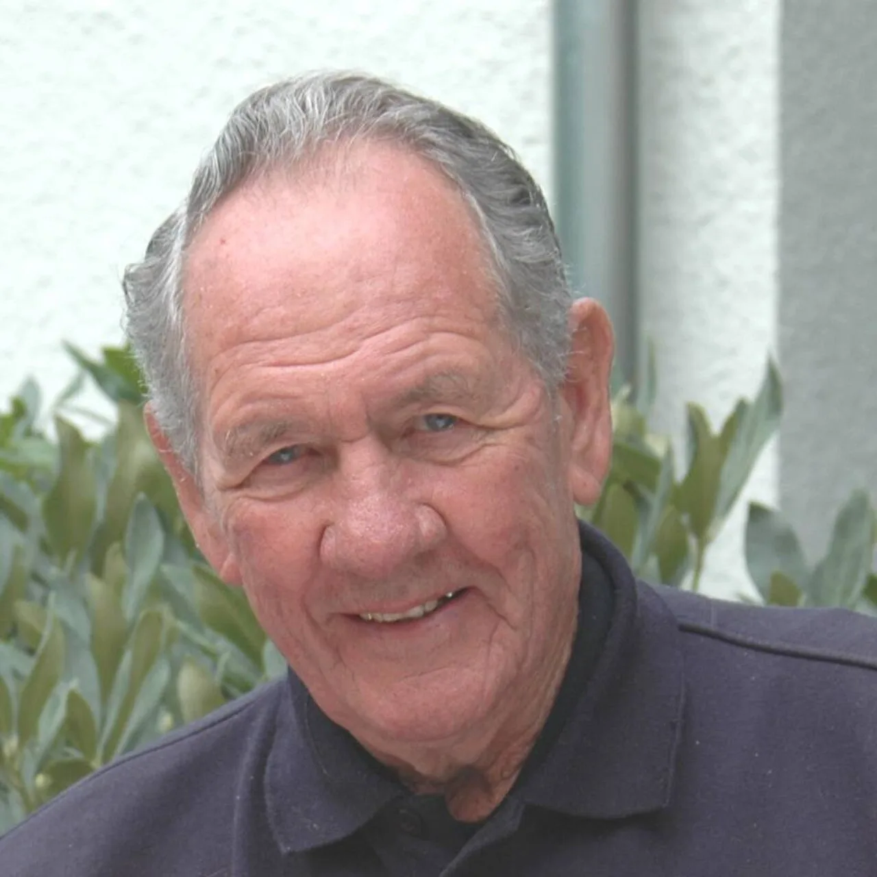 Portrait of Don Tregonning (1928–2022) – memorial page