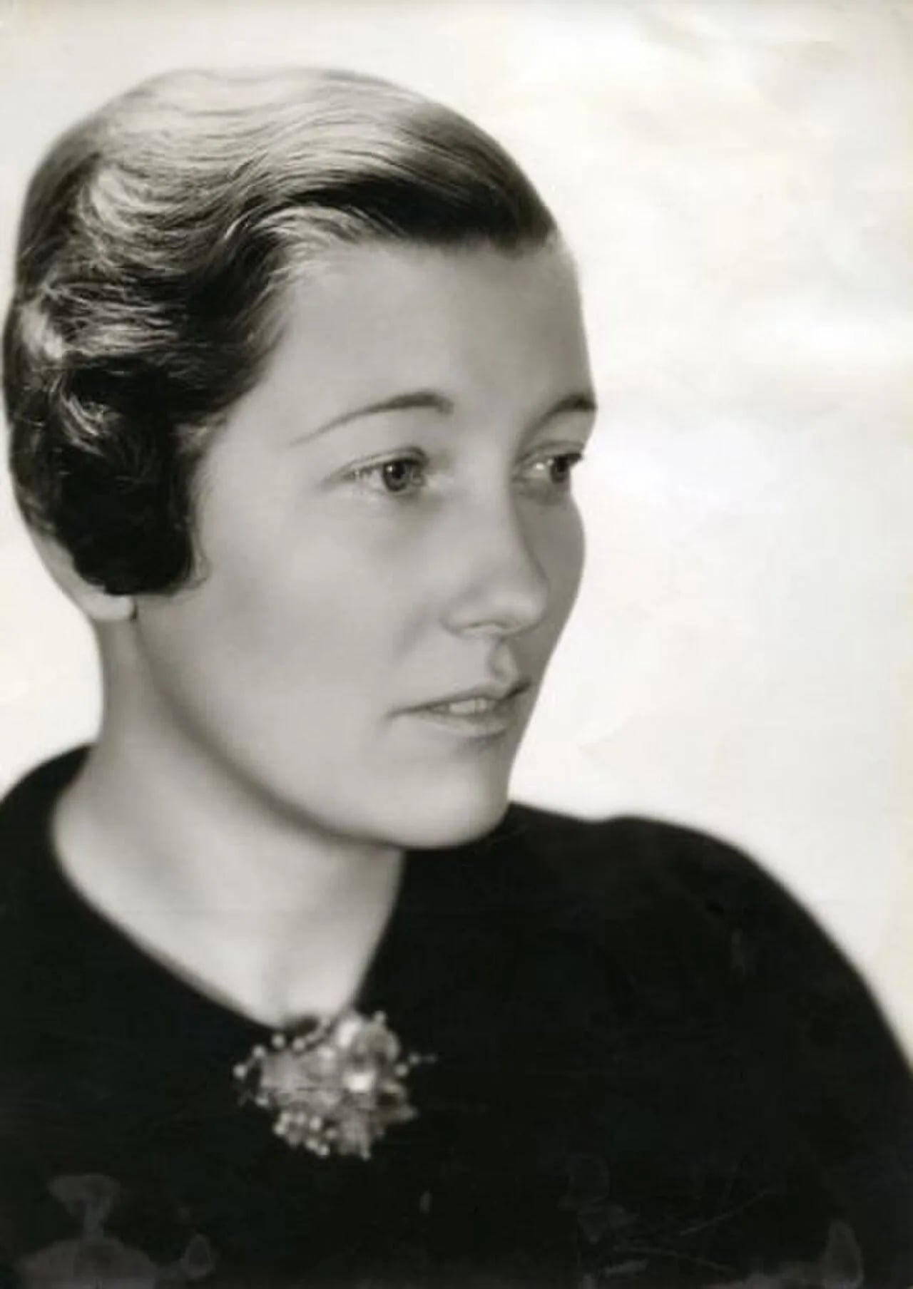 Portrait of Willemijn Posthumus-van der Goot (1897–1989) – memorial page