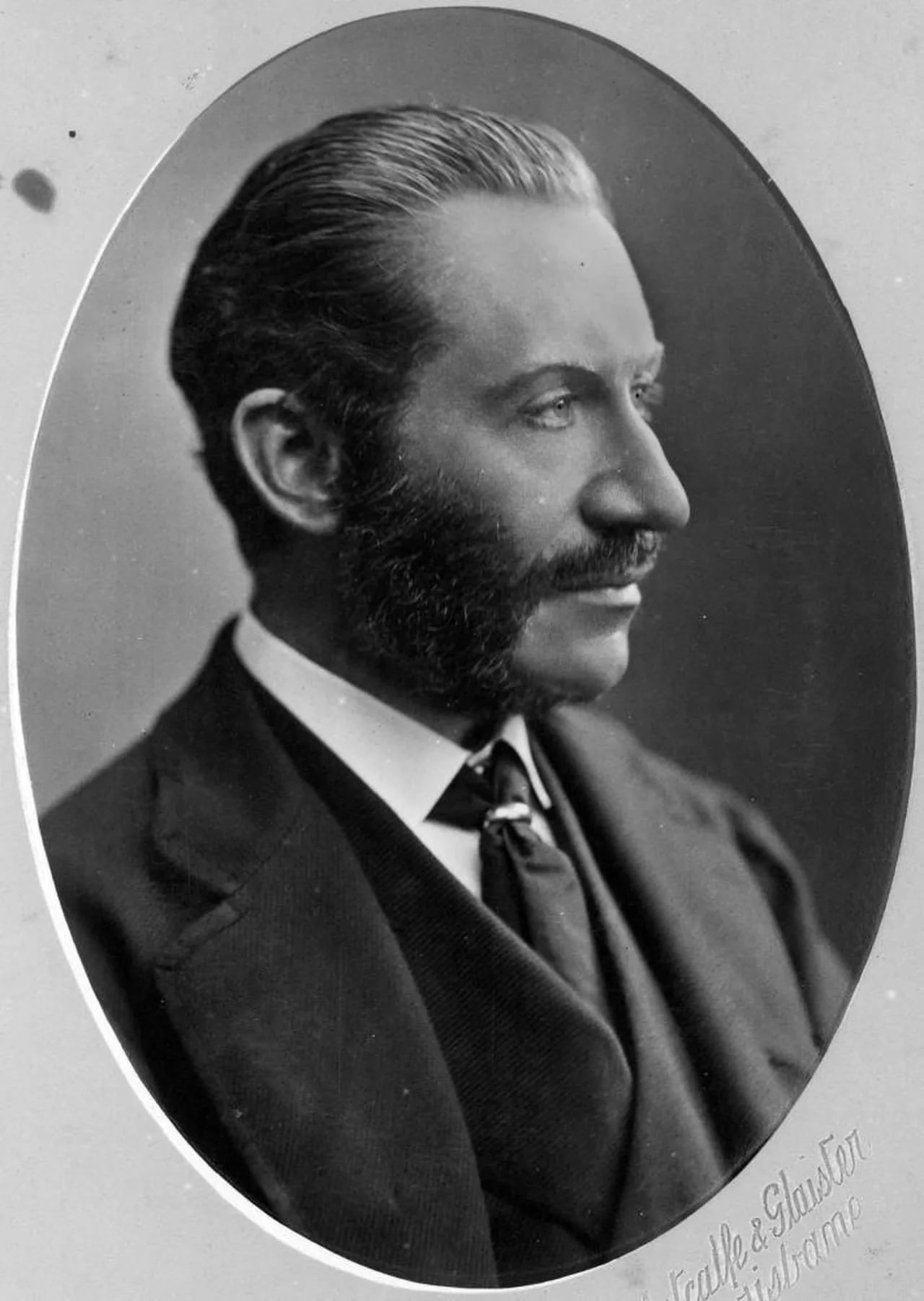 Porträt von William Cairns (1828–1888) – Gedenkseite