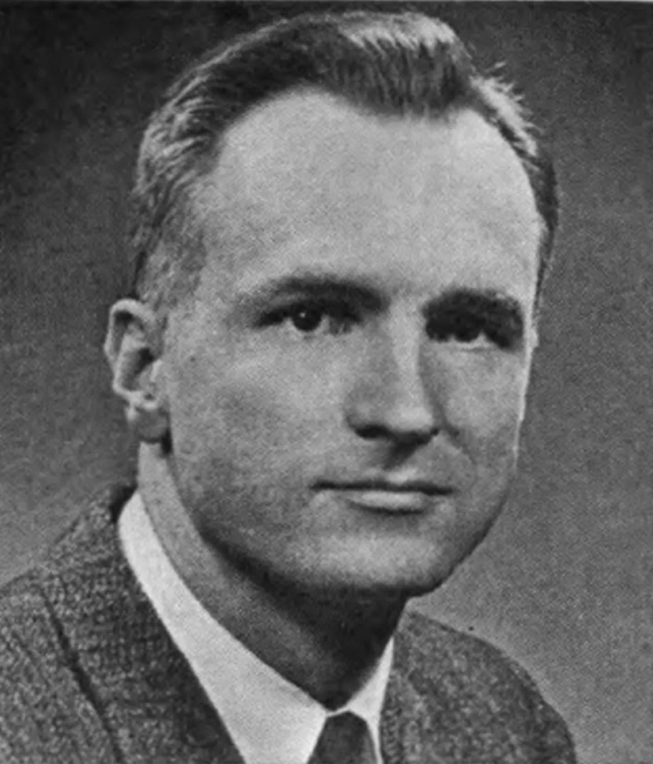Portrait of William H. Hudnut (1932–2016) – memorial page