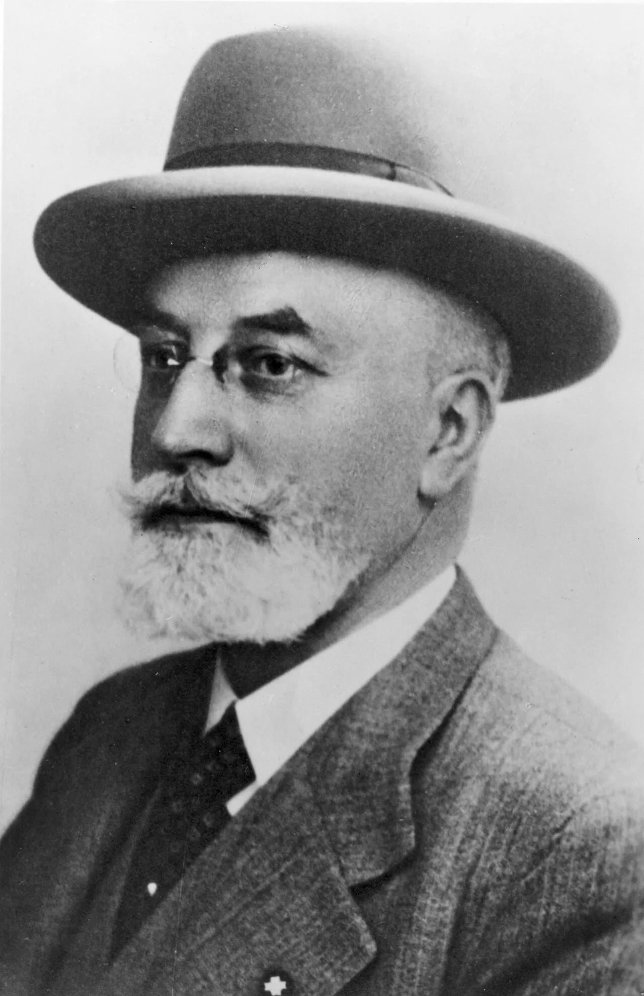Portrait of Willy Abel (1875–1951) – memorial page