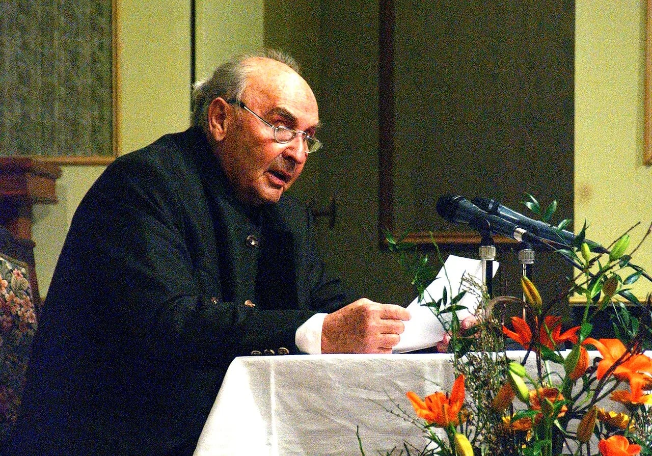 Portrait of Willy Purucker (1925–2015) – memorial page