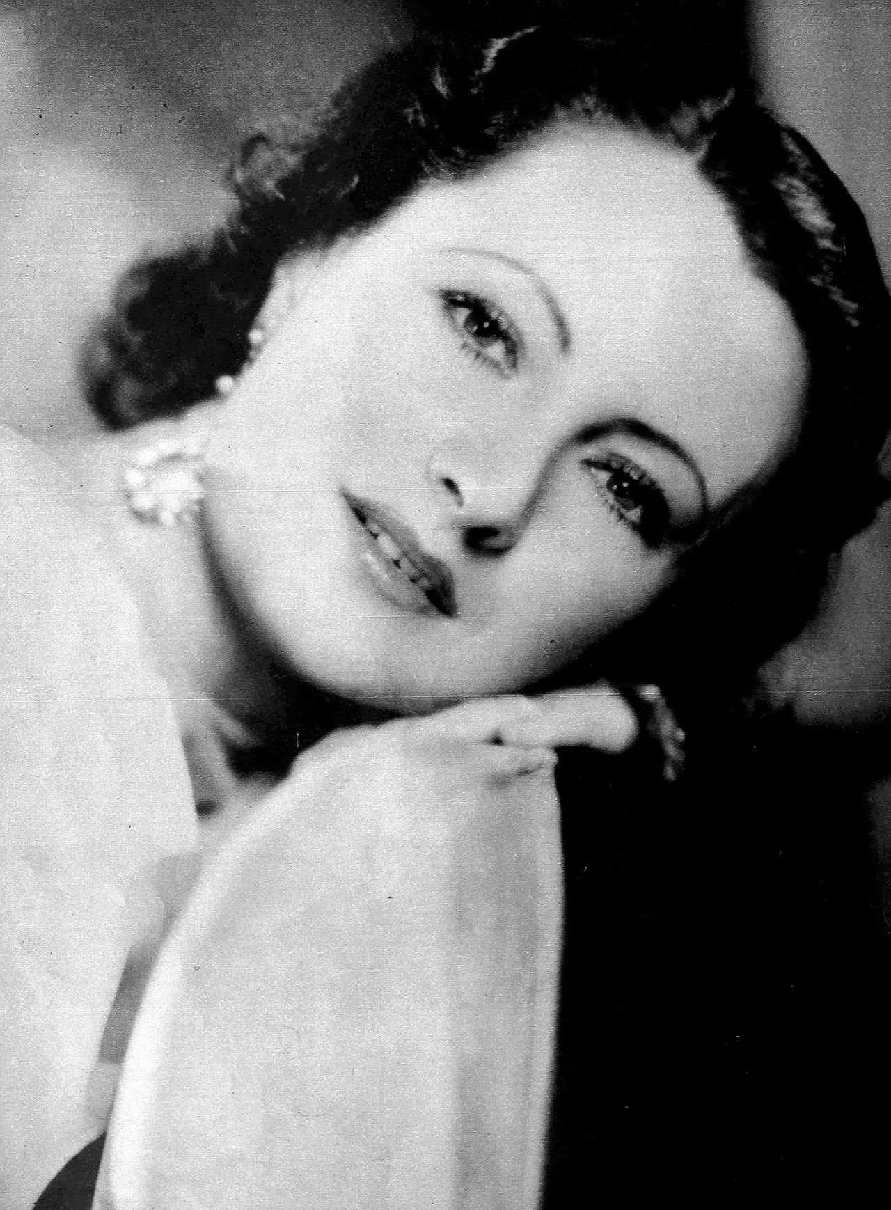 Portrait of Jill Esmond (1908–1990) – memorial page