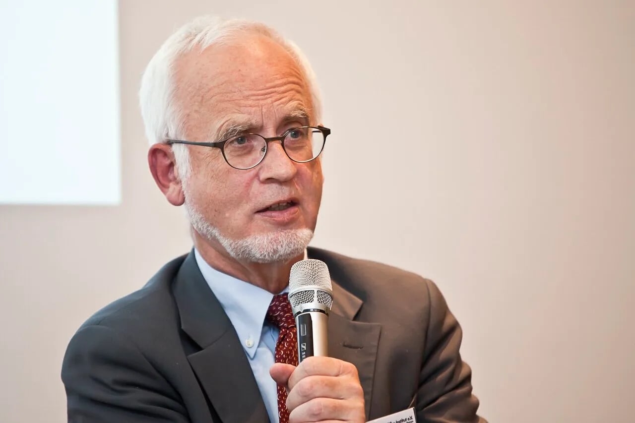 Portrait of Wolf-Michael Catenhusen (1945–2019) – memorial page
