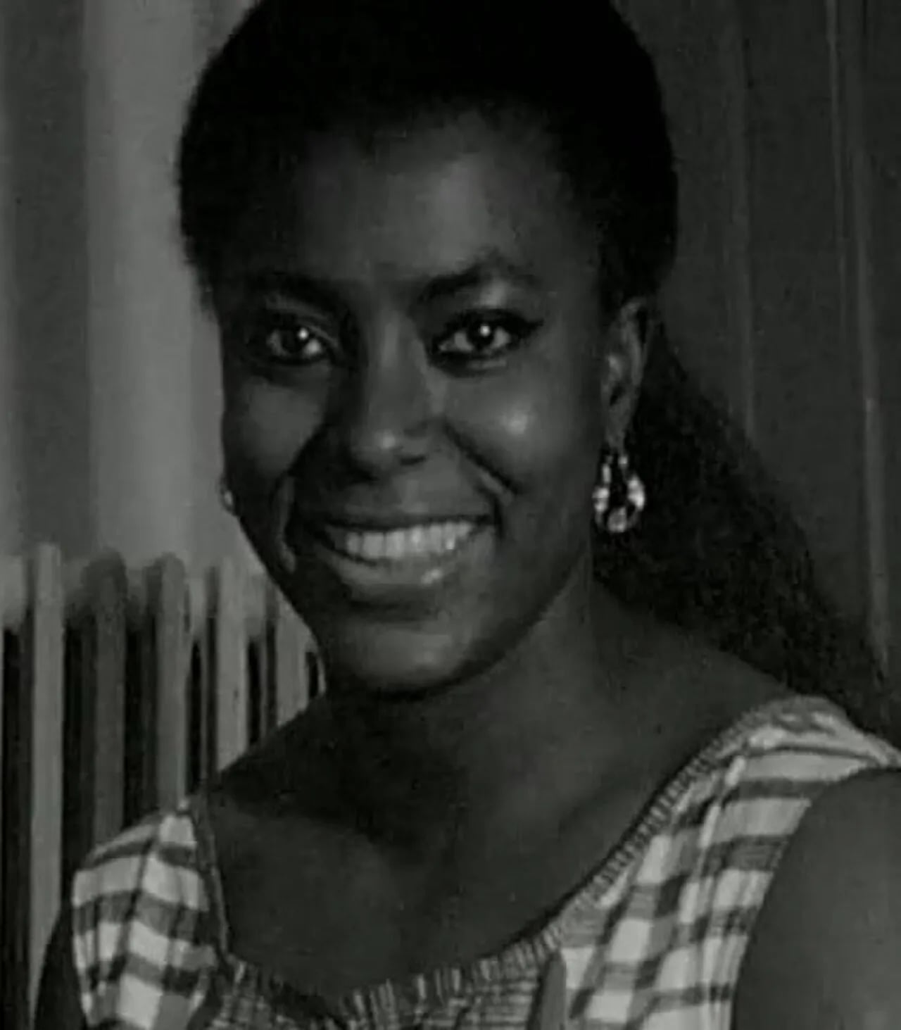 Porträt von Lydia Ewandé (1932–2016) – Gedenkseite