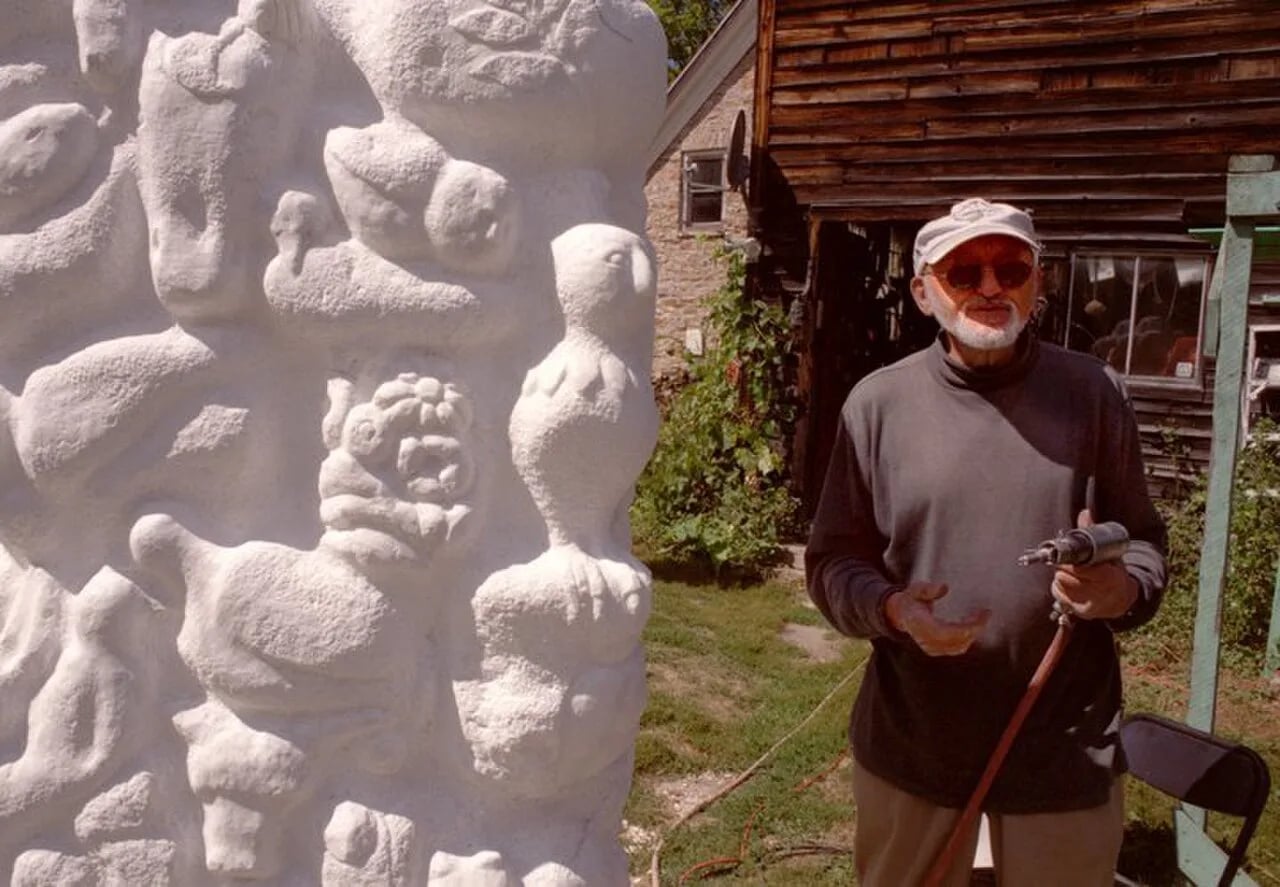 Porträt von Carmen D’Avino (1918–2004) – Gedenkseite