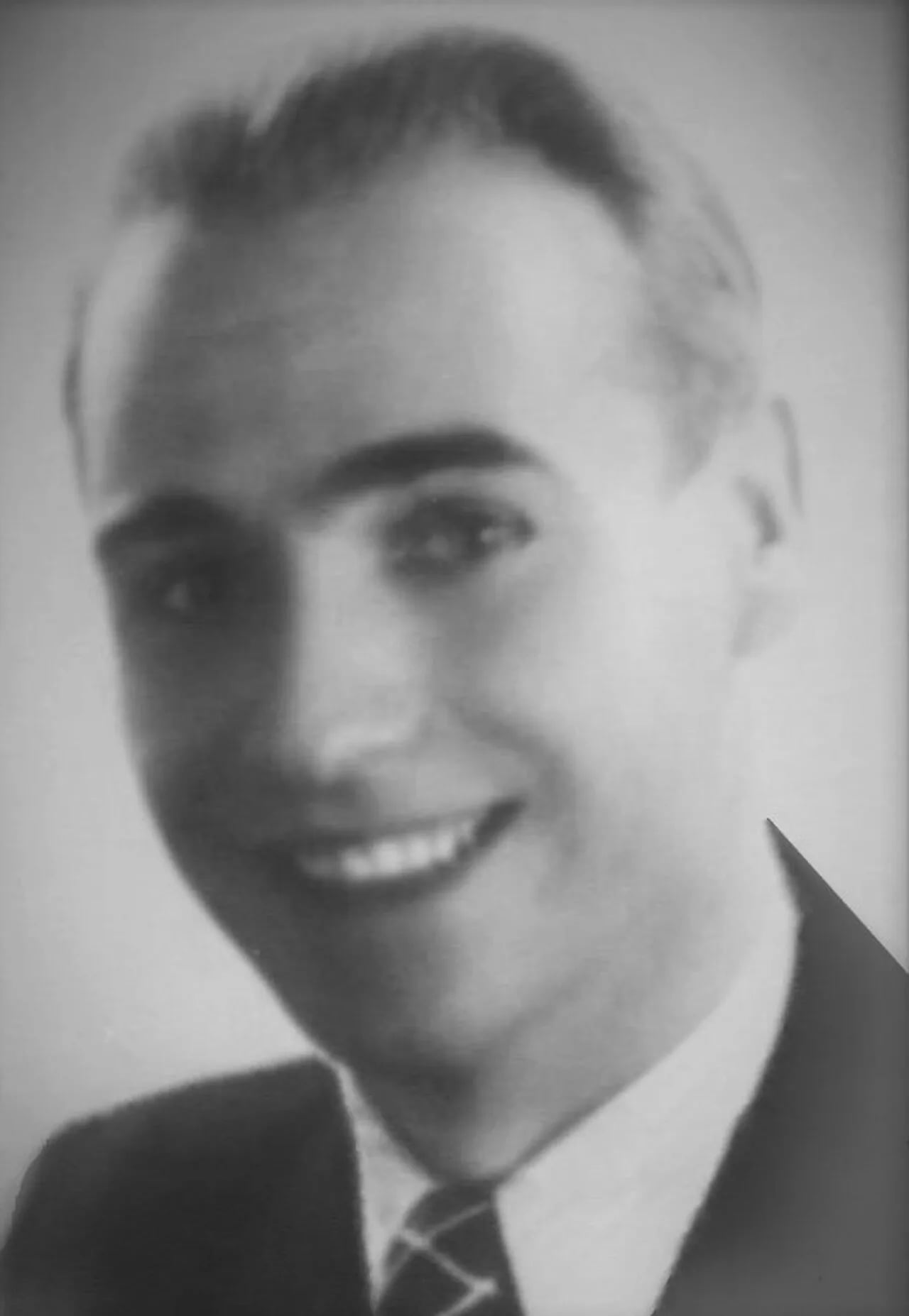 Portrait of Diomid Strungaru (1911–1998) – memorial page