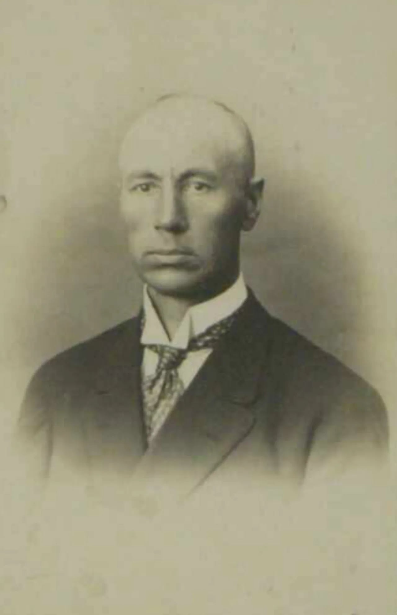 Porträt von Valfrid Perttilä (1878–1953) – Gedenkseite