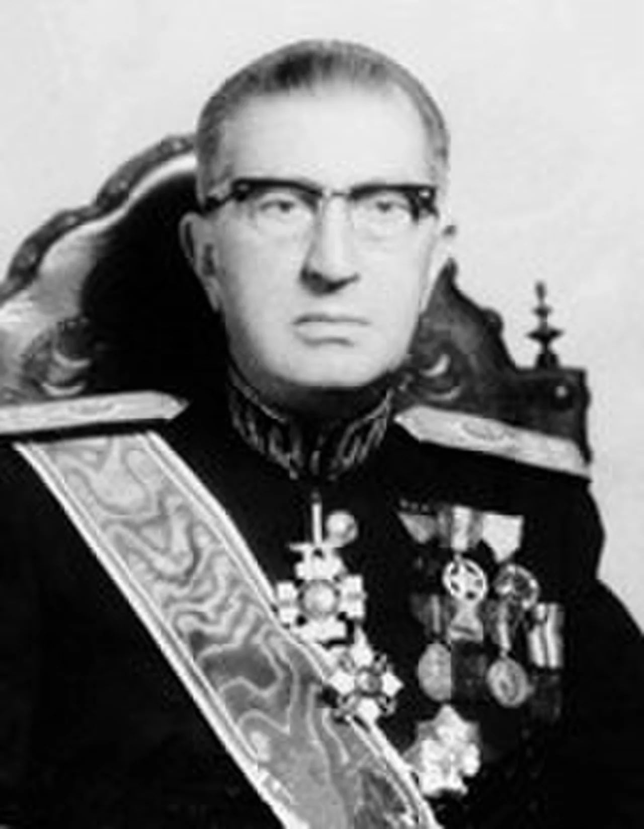 Portrait of Adalberto Pereira dos Santos (1905–1984) – memorial page