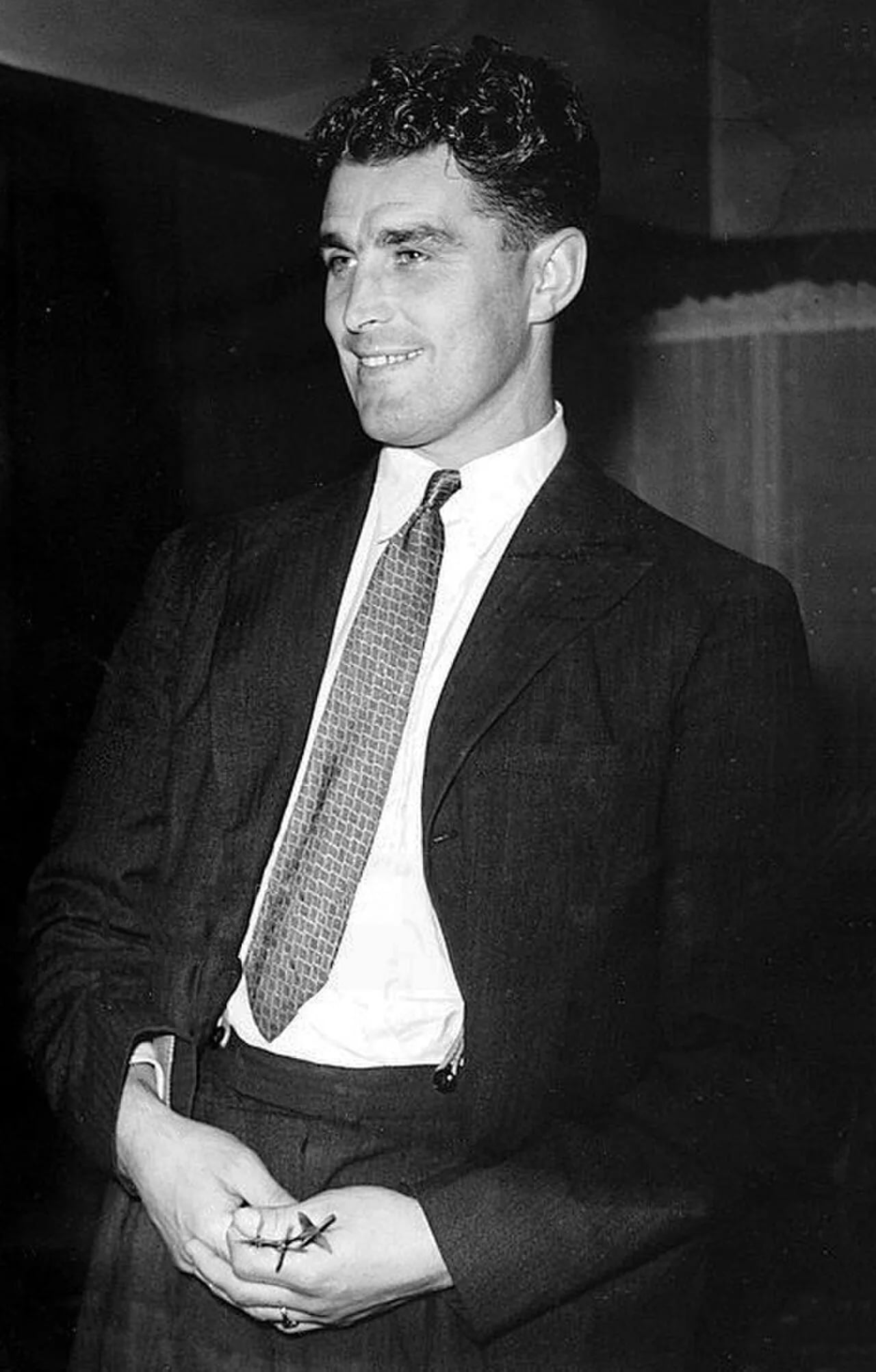 Portrait of Leslie Compton (1912–1984) – memorial page