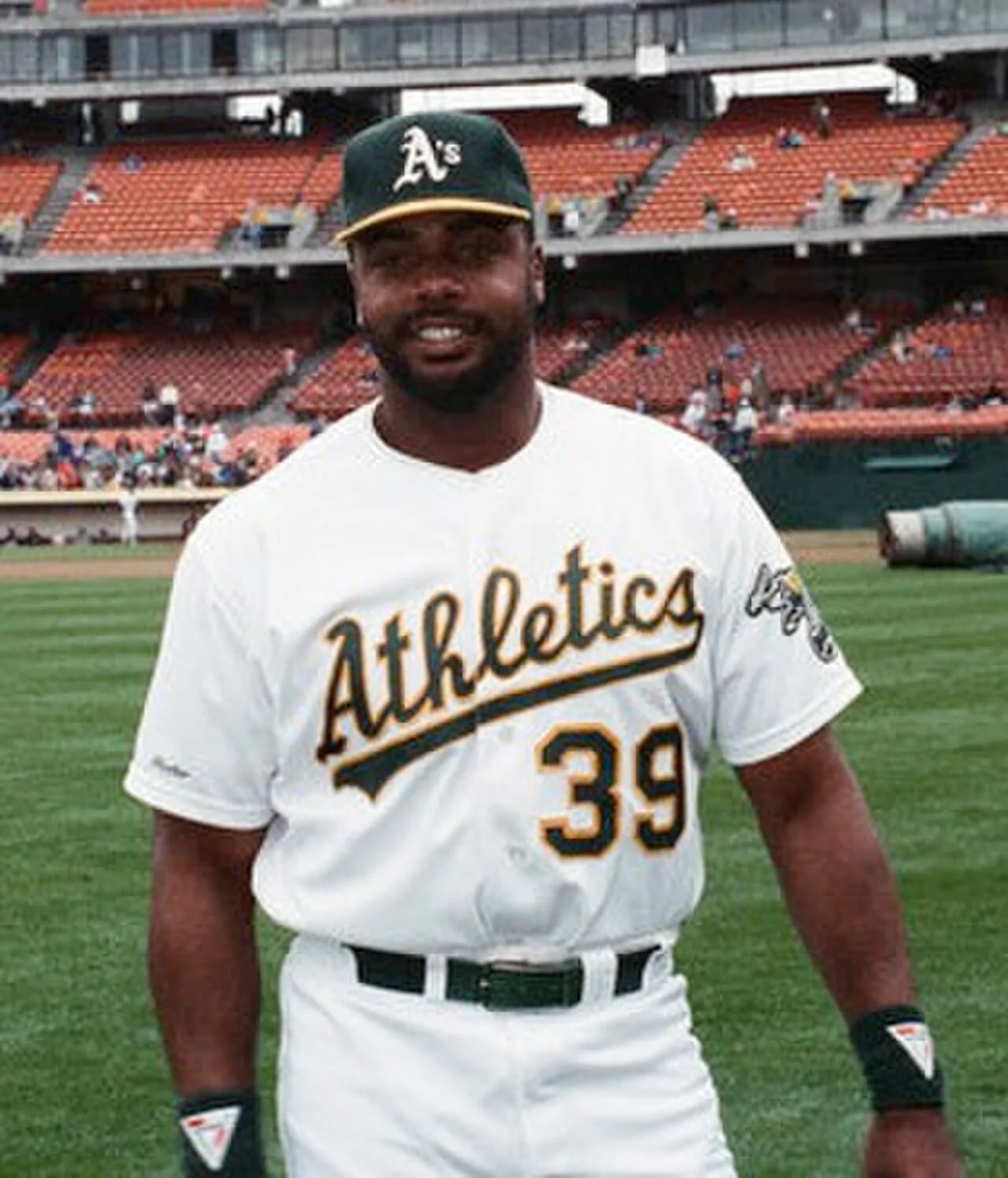Portrait of Dave Parker (1951–2025) – memorial page