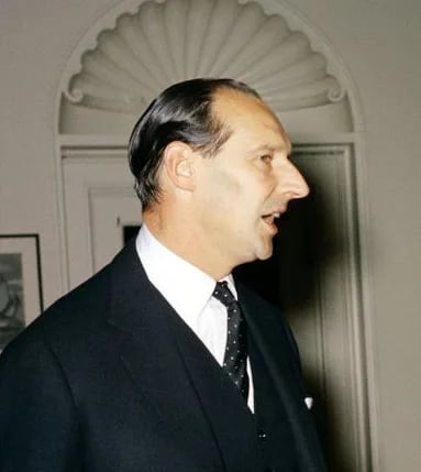 Portrait of William David Ormsby-Gore, 5. Baron Harlech (1918–1985) – memorial page