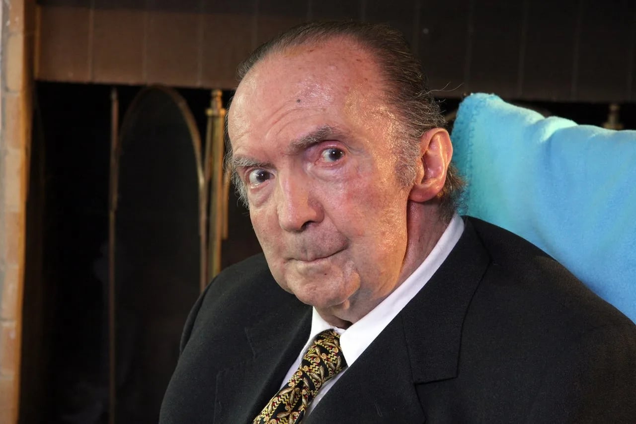 Portrait of Julio Subercaseaux (1926–2012) – memorial page