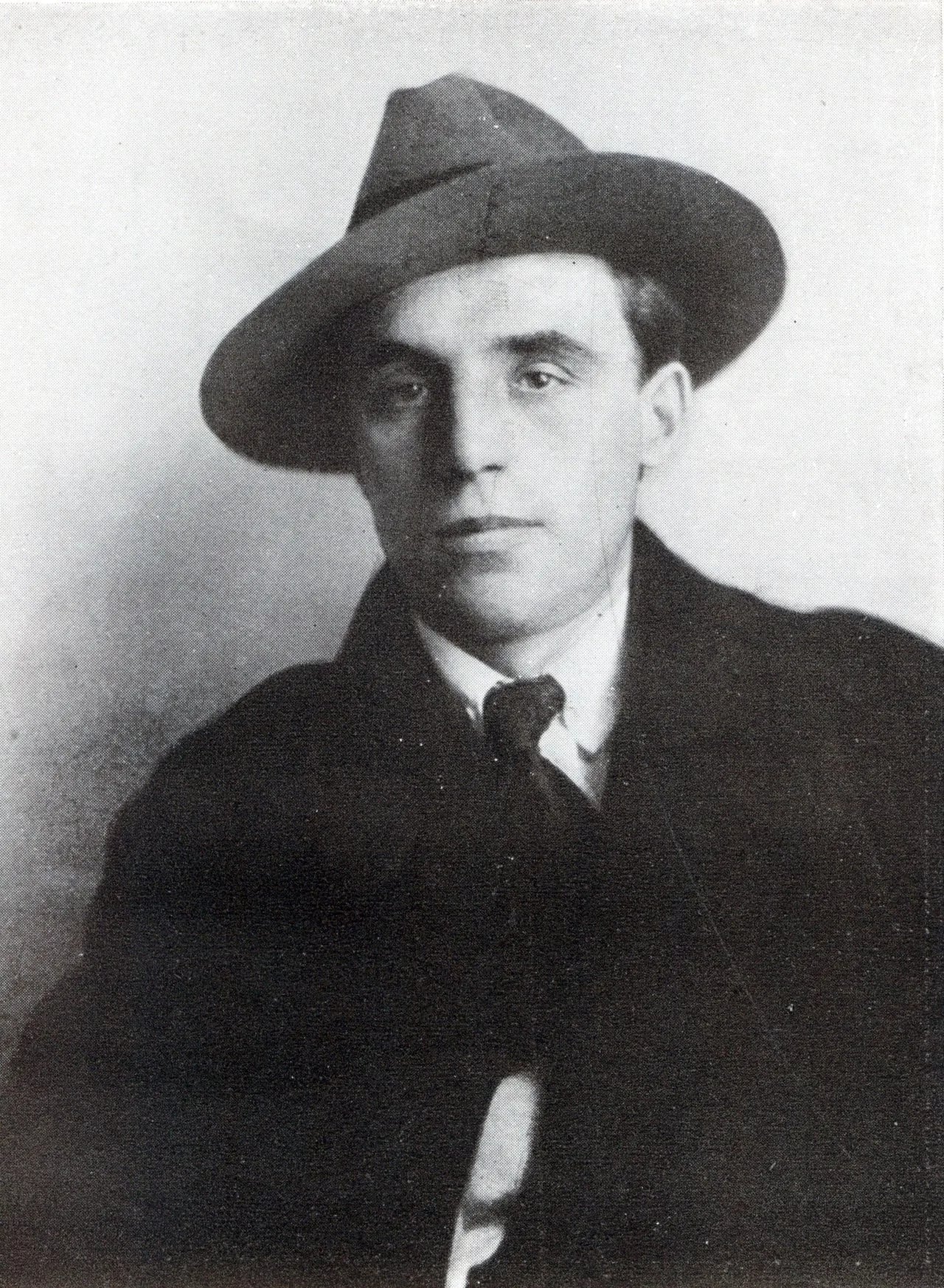 Portrait of Petro Pantsch (1891–1978) – memorial page
