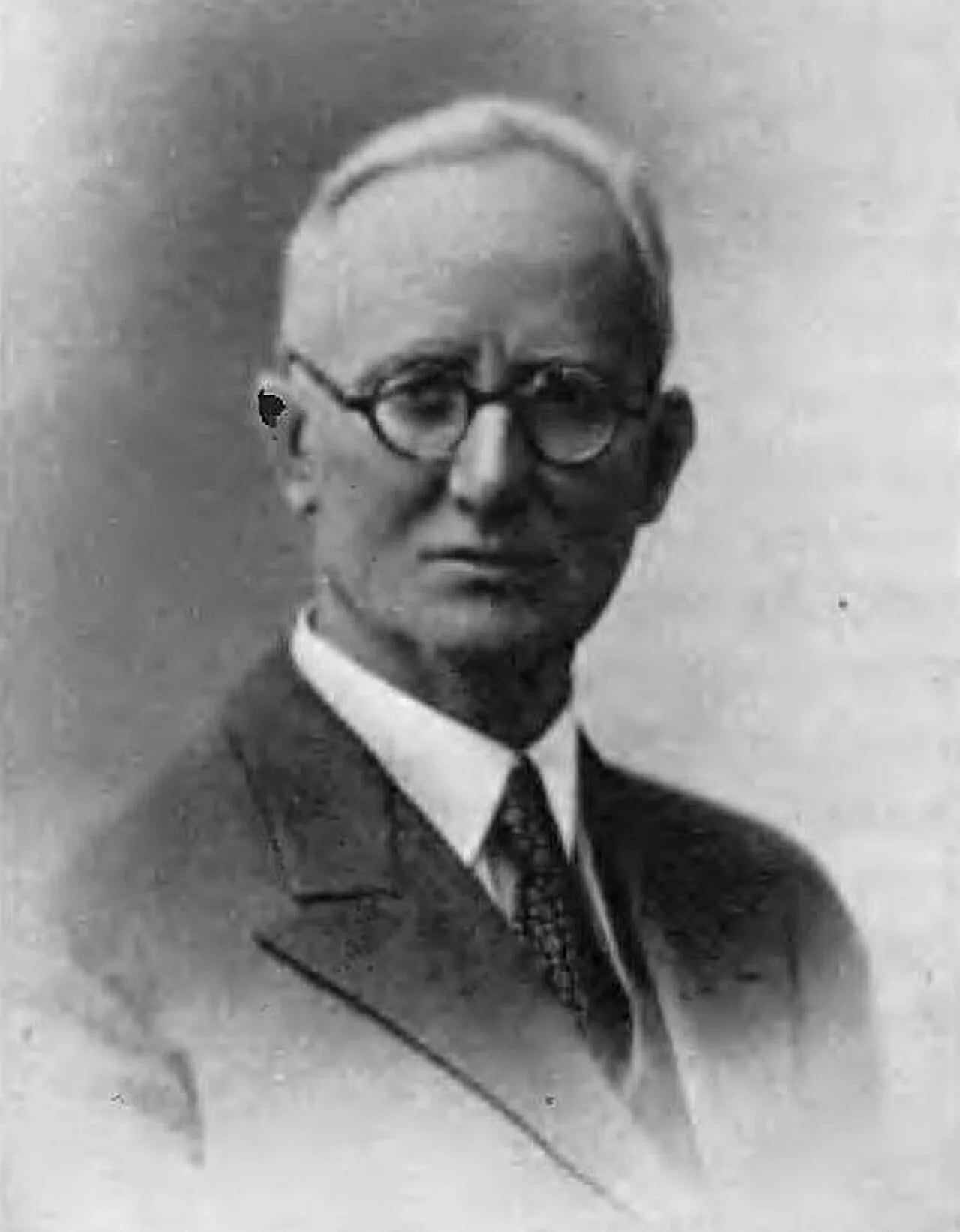 Portrait of Władysław Woydyno (1873–1959) – memorial page