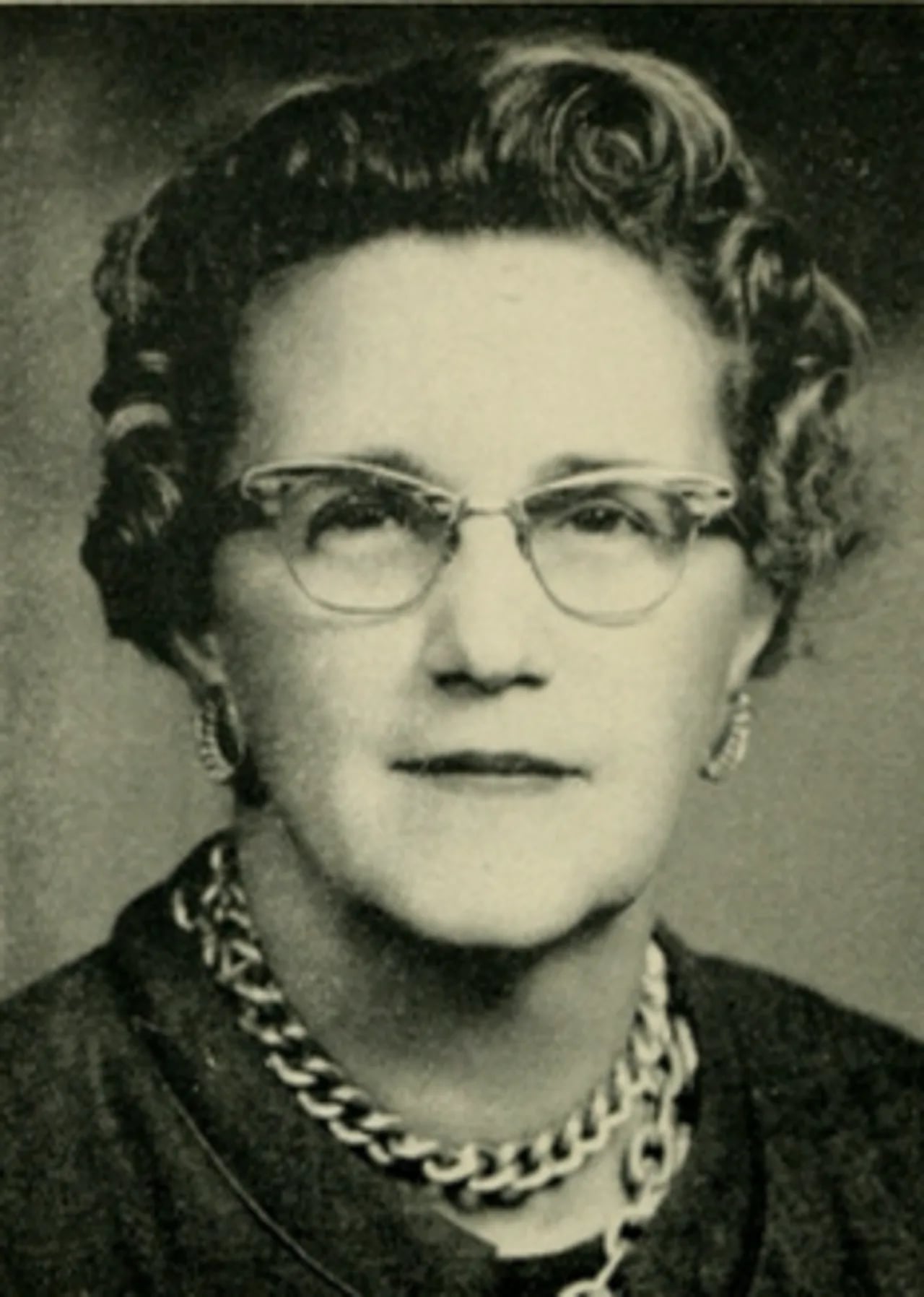 Portrait of Beatrice Corliss (1910–1995) – memorial page