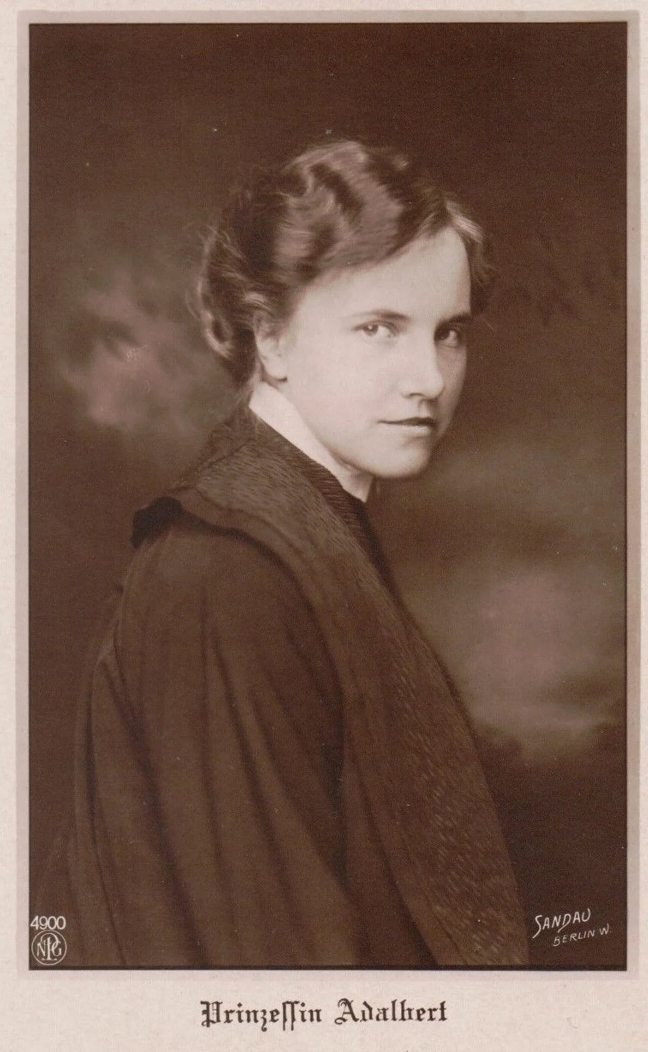 Porträt von Adelheid von Sachsen-Meiningen (1891–1971) – Gedenkseite