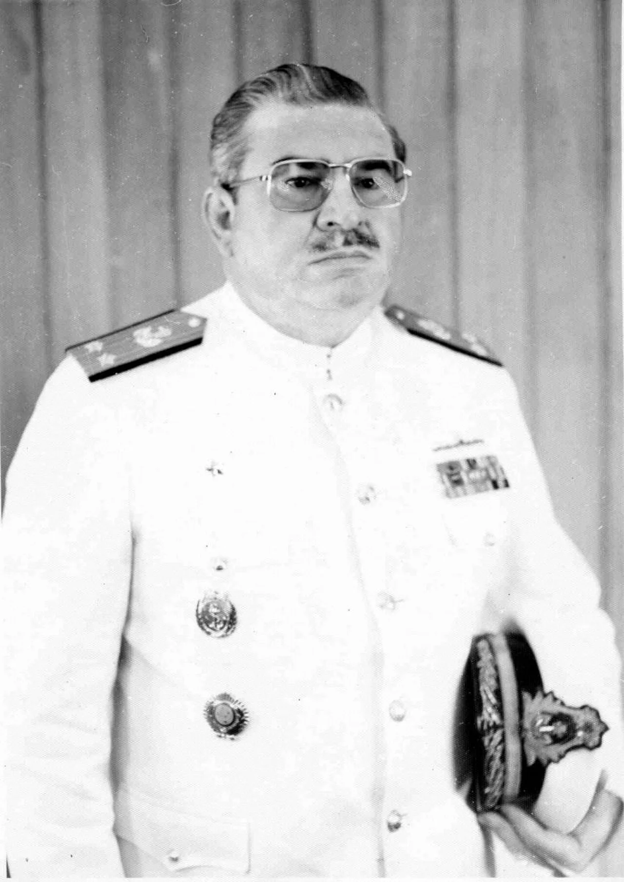 Portrait of Valbert Lisieux Medeiros de Figueiredo (1928–2011) – memorial page