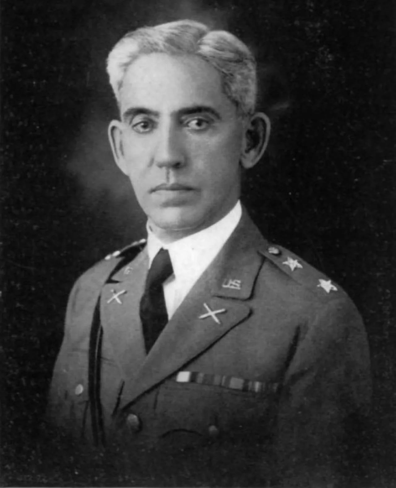 Portrait of Fred Thaddeus Austin (1866–1938) – memorial page