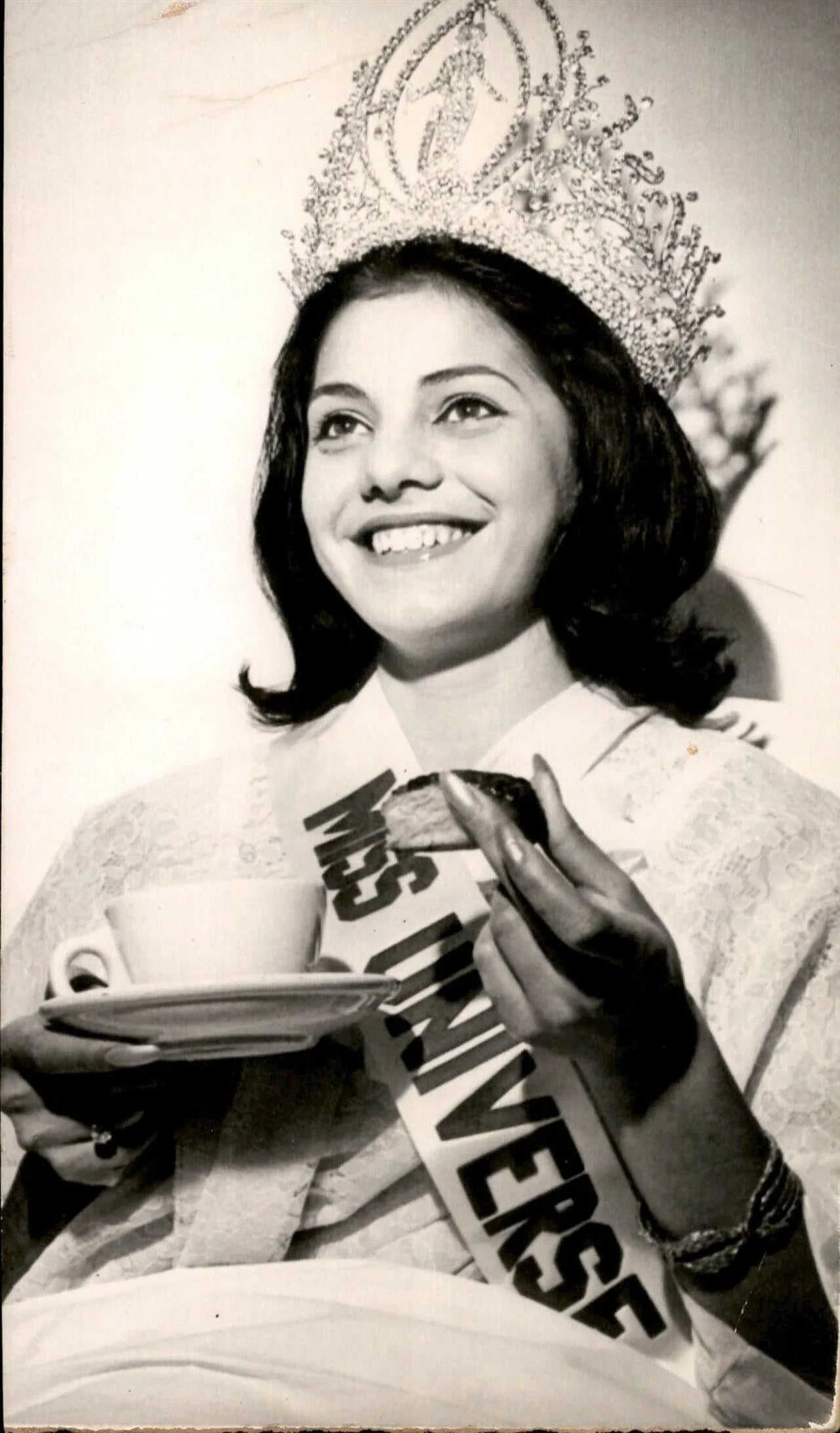 Portrait of Iêda Maria Vargas (1944–2025) – memorial page