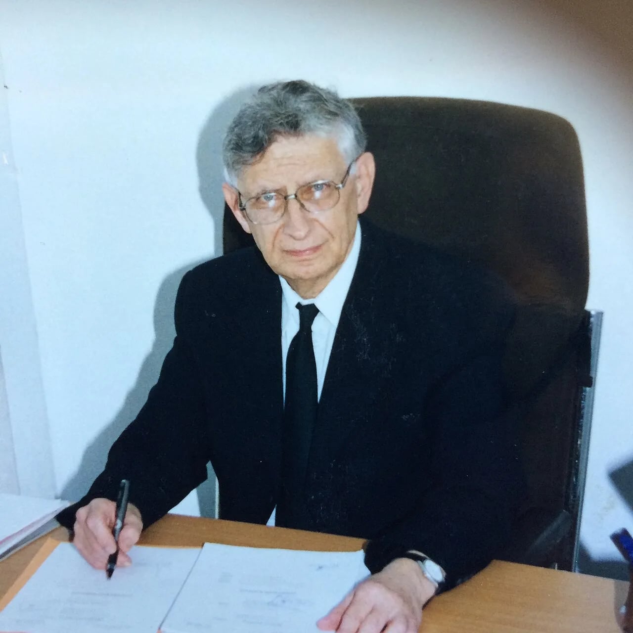 Portrait of Avigdor Mishali (1931–2009) – memorial page