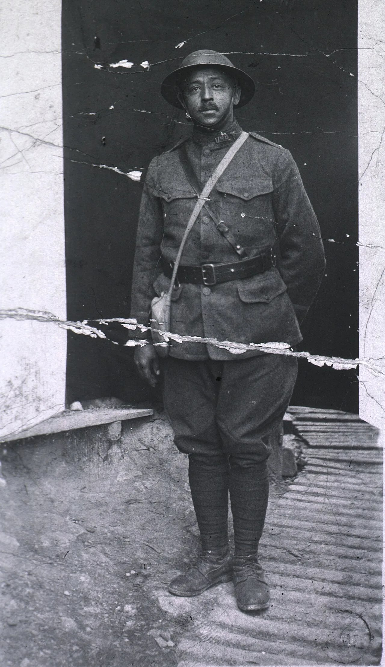 Porträt von Urbane F. Bass (1880–1918) – Gedenkseite