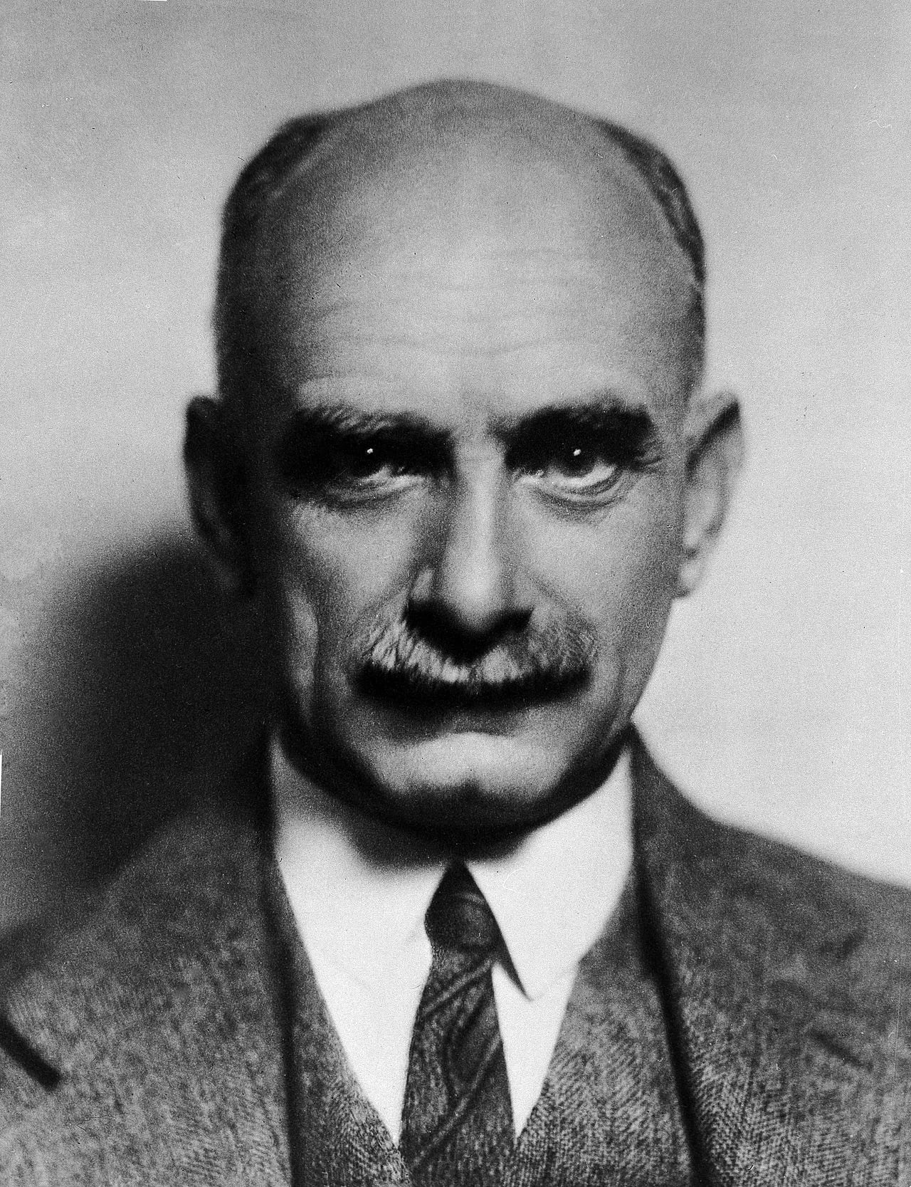 Porträt von Thomas Lewis (1881–1945) – Gedenkseite