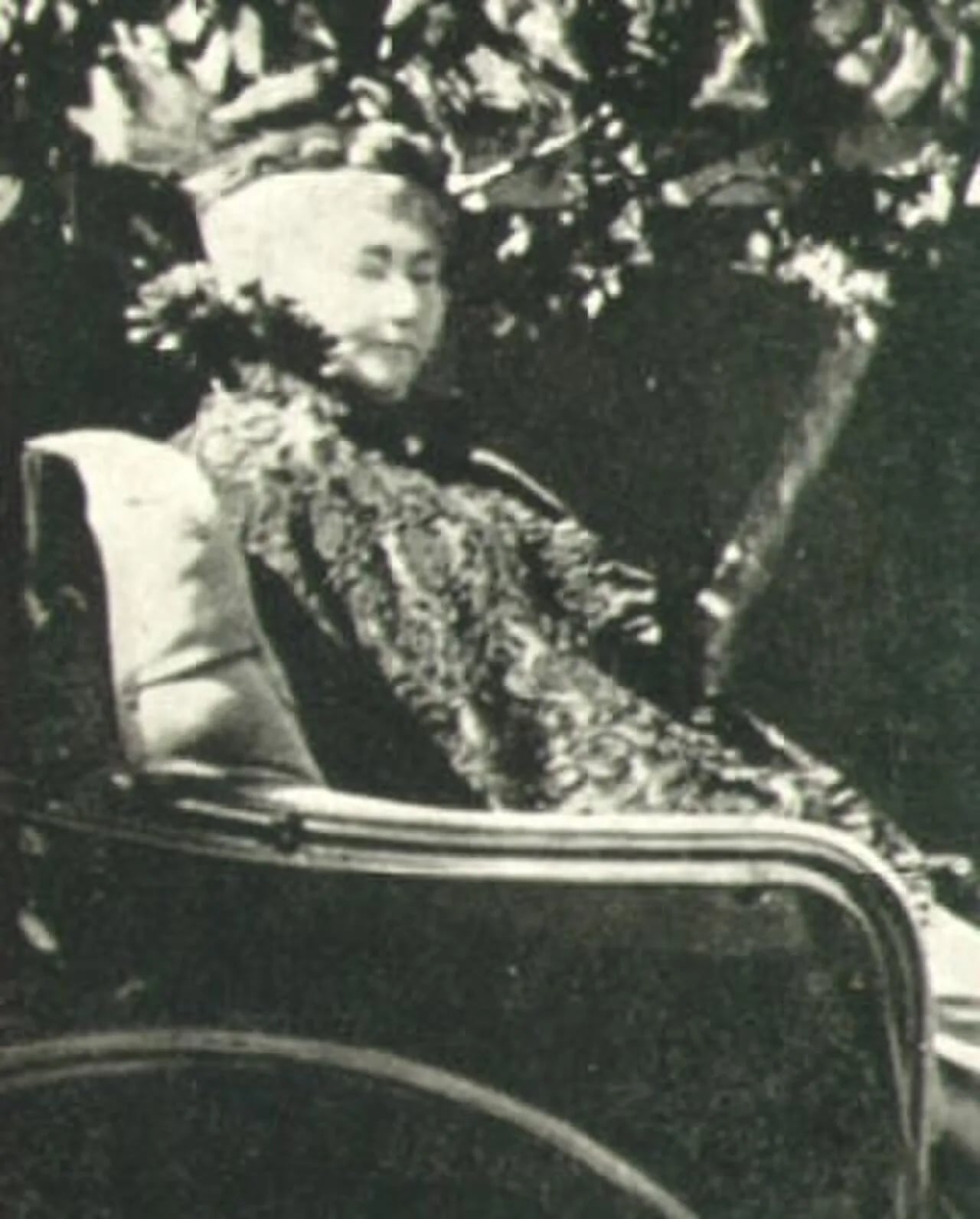 Portrait of Sarah Winchester (1839–1922) – memorial page