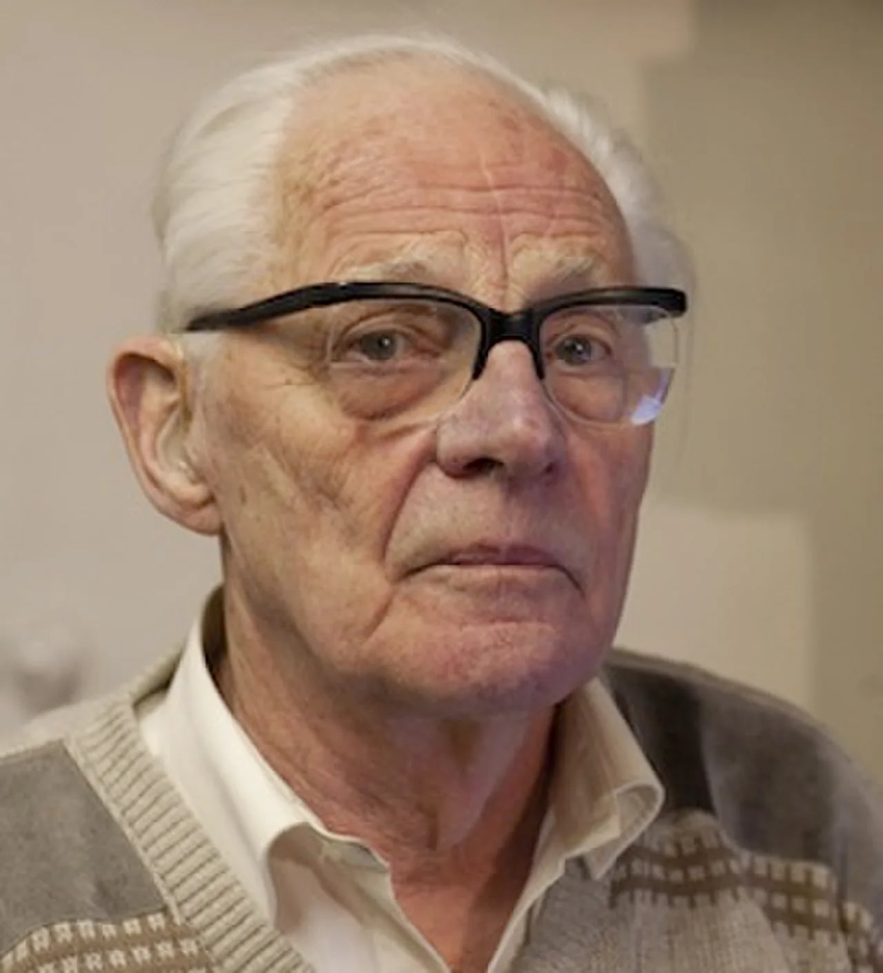 Portrait of Alan Mackay (1926–2025) – memorial page