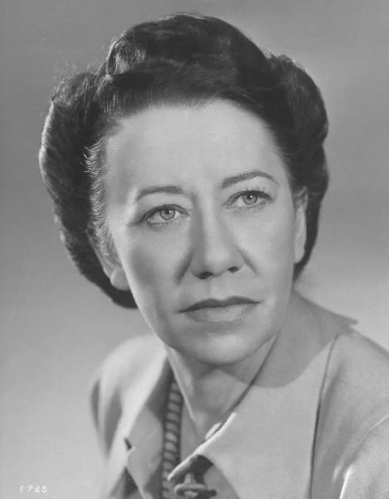 Porträt von Flora Robson (1902–1984) – Gedenkseite