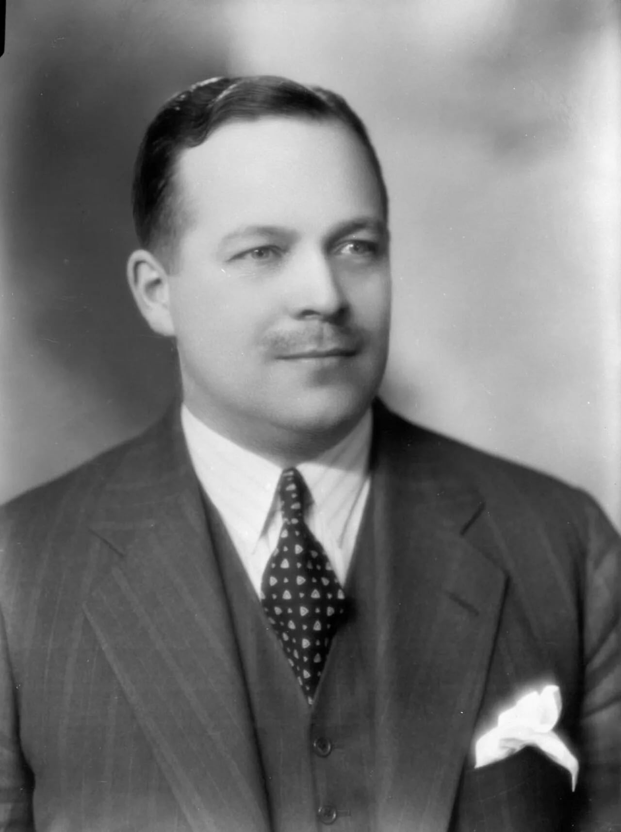 Portrait of Allan Lamport (1903–1999) – memorial page