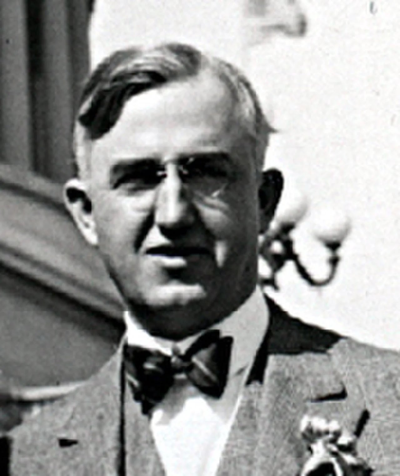 Portrait of Clifton A. Woodrum (1887–1950) – memorial page