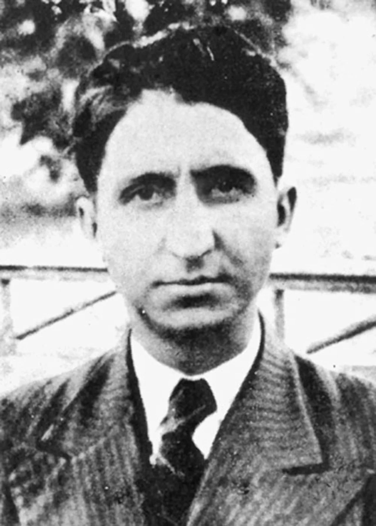 Portrait of Pandelis Pouliopoulos (1900–1943) – memorial page