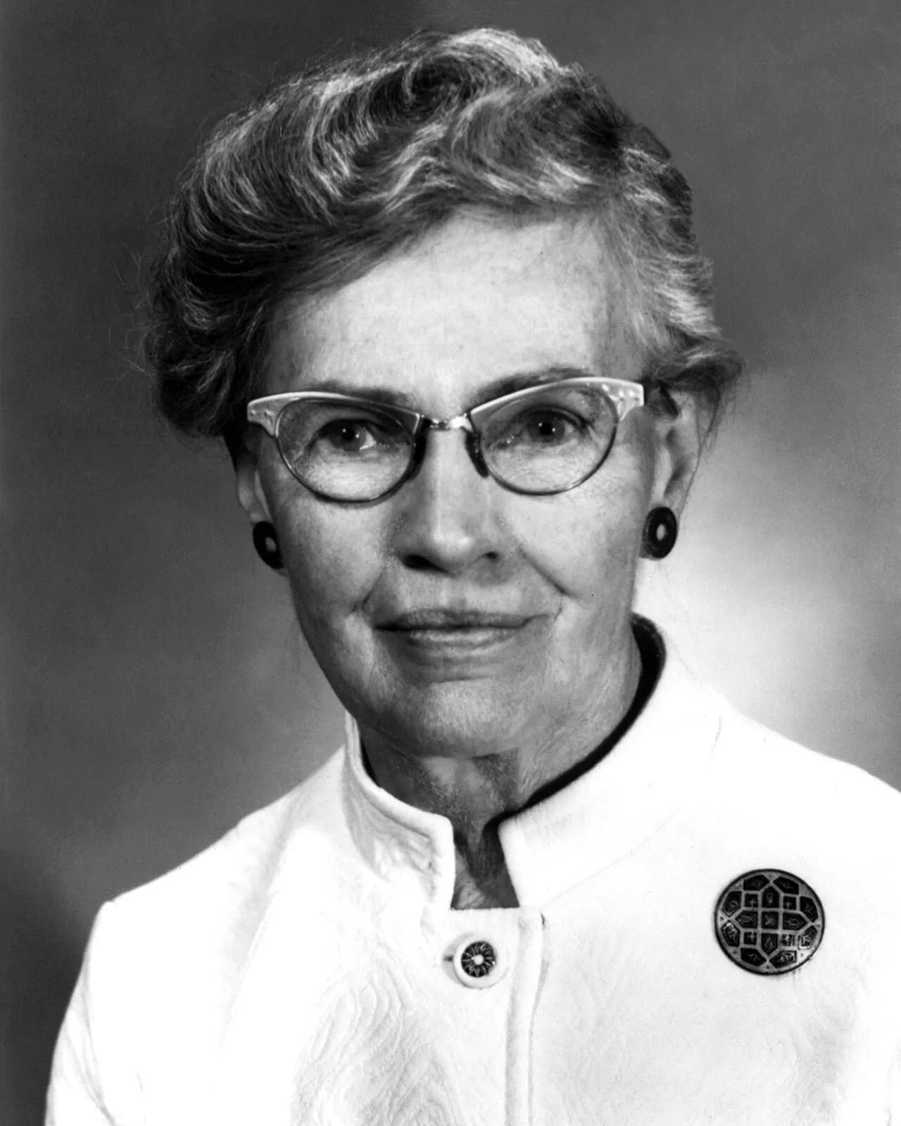 Porträt von Charlotte Moore Sitterly (1898–1990) – Gedenkseite