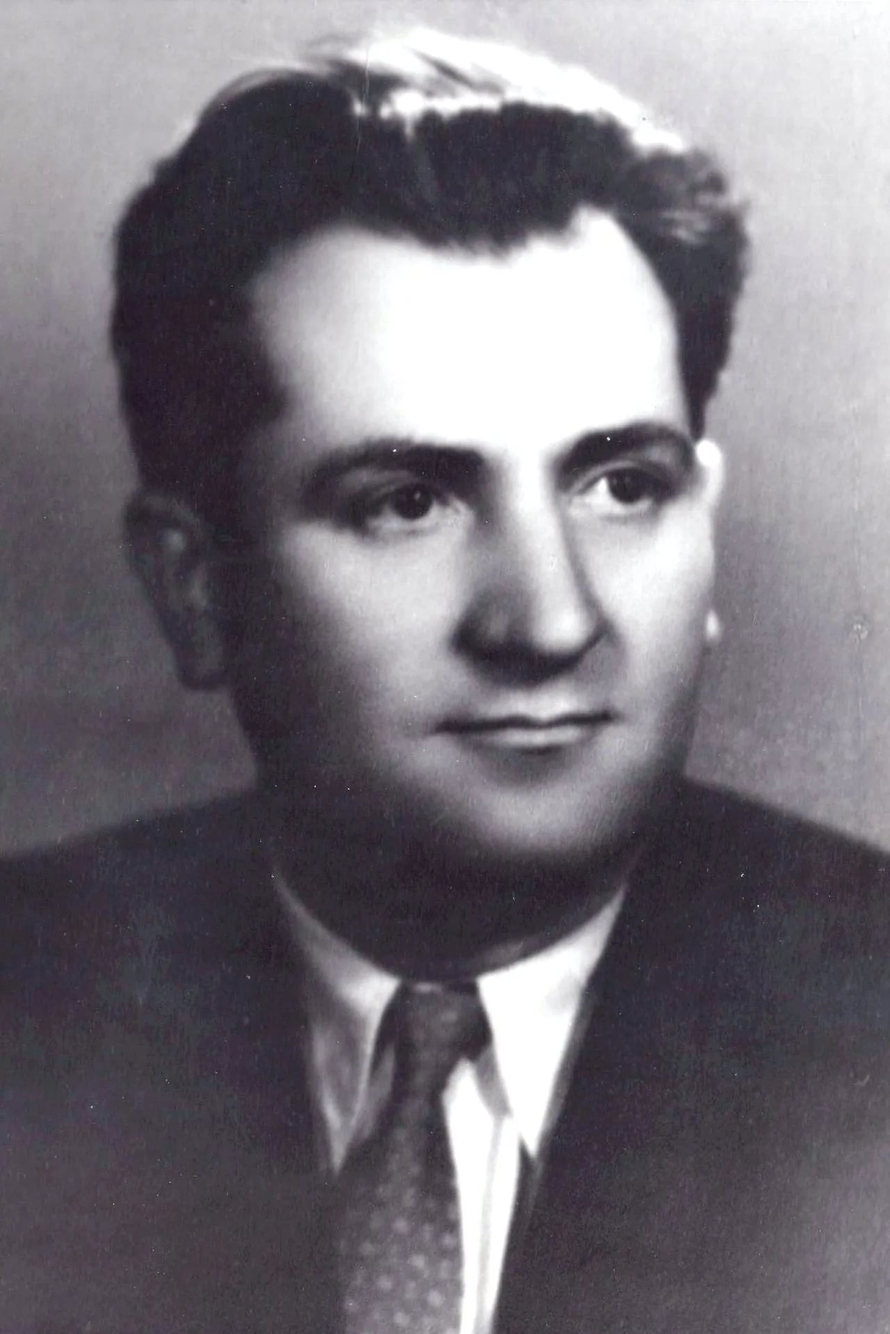 Portrait of Ljupčo Arsov (1910–1986) – memorial page