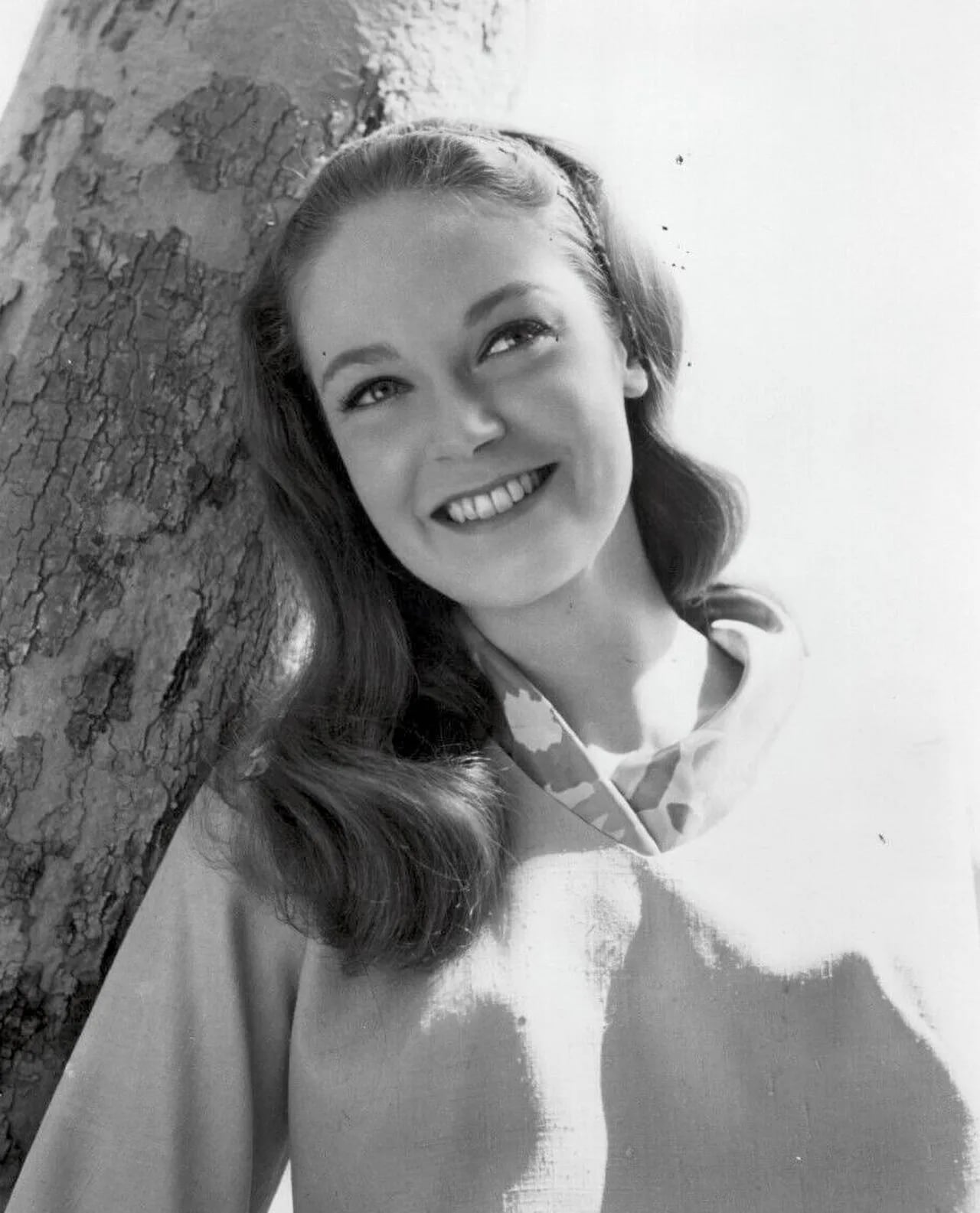 Portrait of Elizabeth Hartman (1943–1987) – memorial page