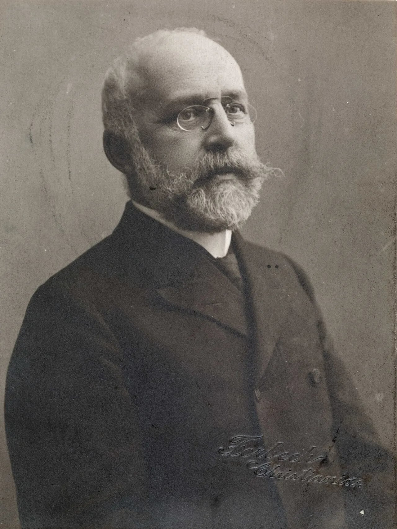 Portrait of Axel Heiberg (1848–1932) – memorial page