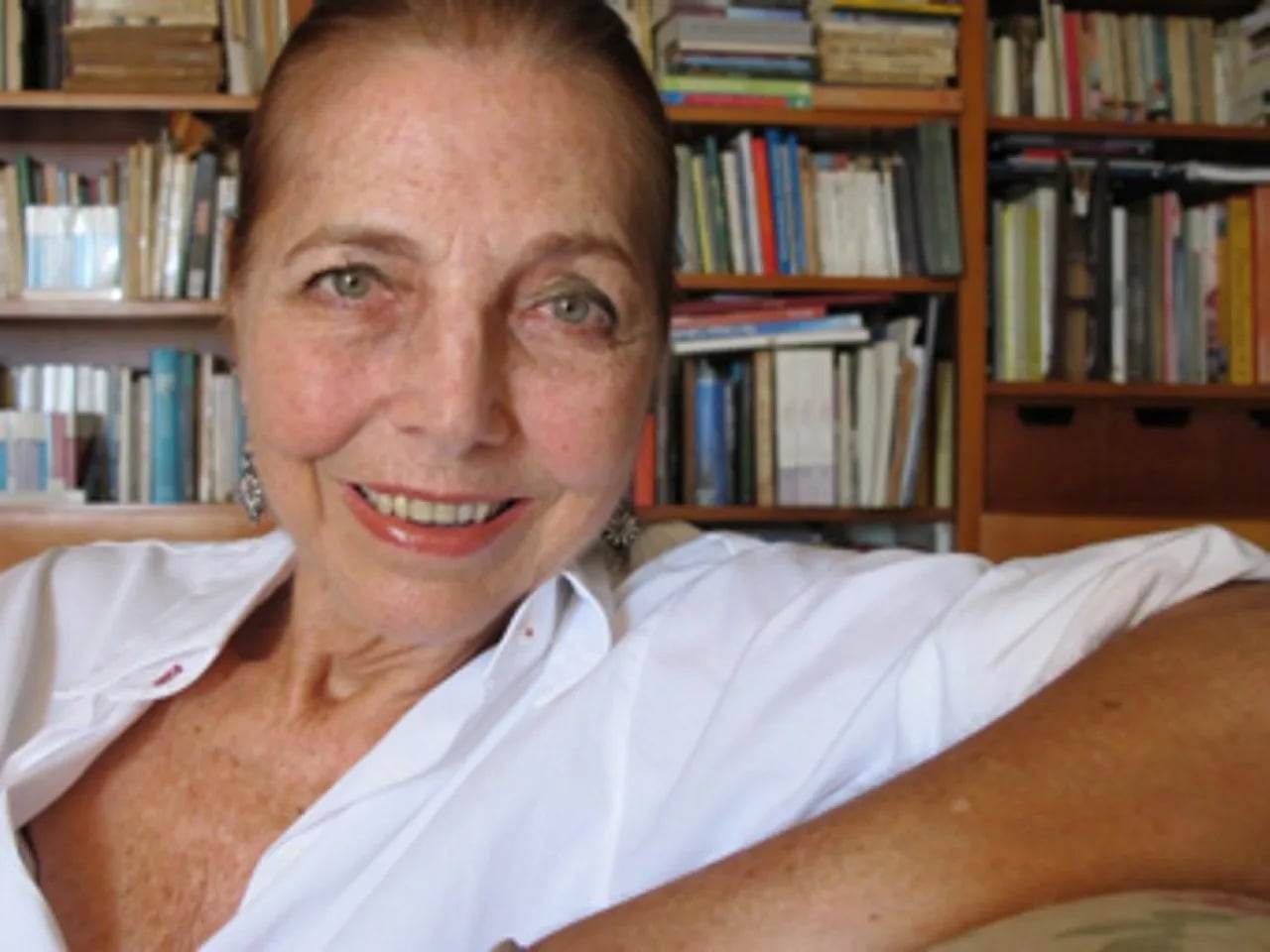 Portrait of Marina Colasanti (1937–2025) – memorial page
