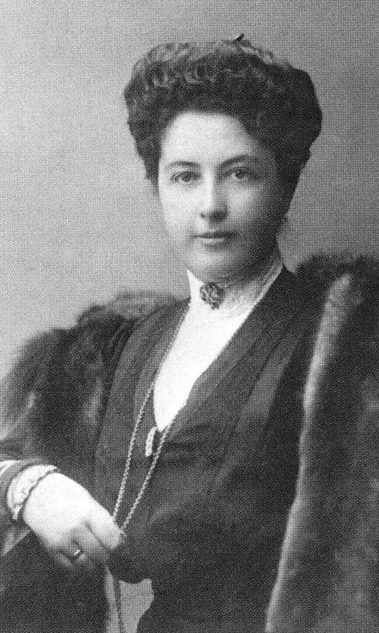 Porträt von Jelisaweta Nikolajewna Bibikowa (1873–1953) – Gedenkseite