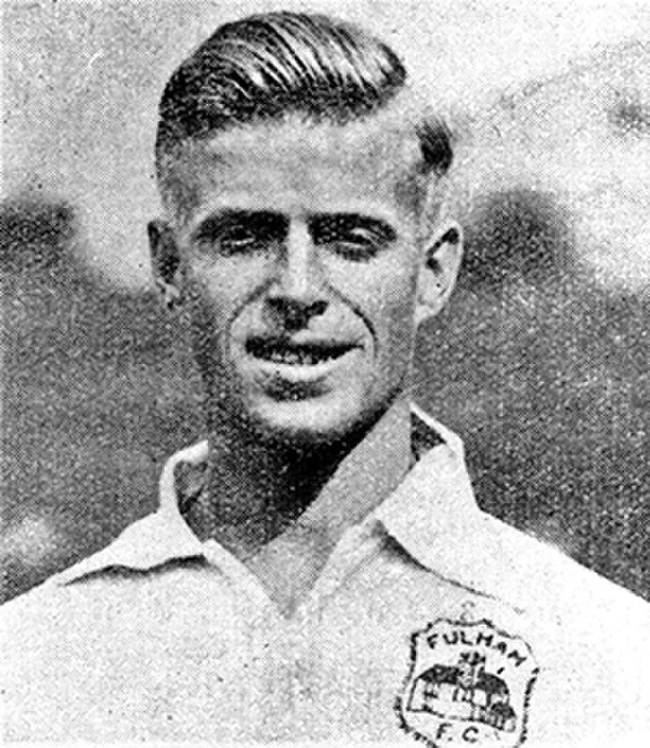 Portrait of Dennis Higgins (1915–1942) – memorial page
