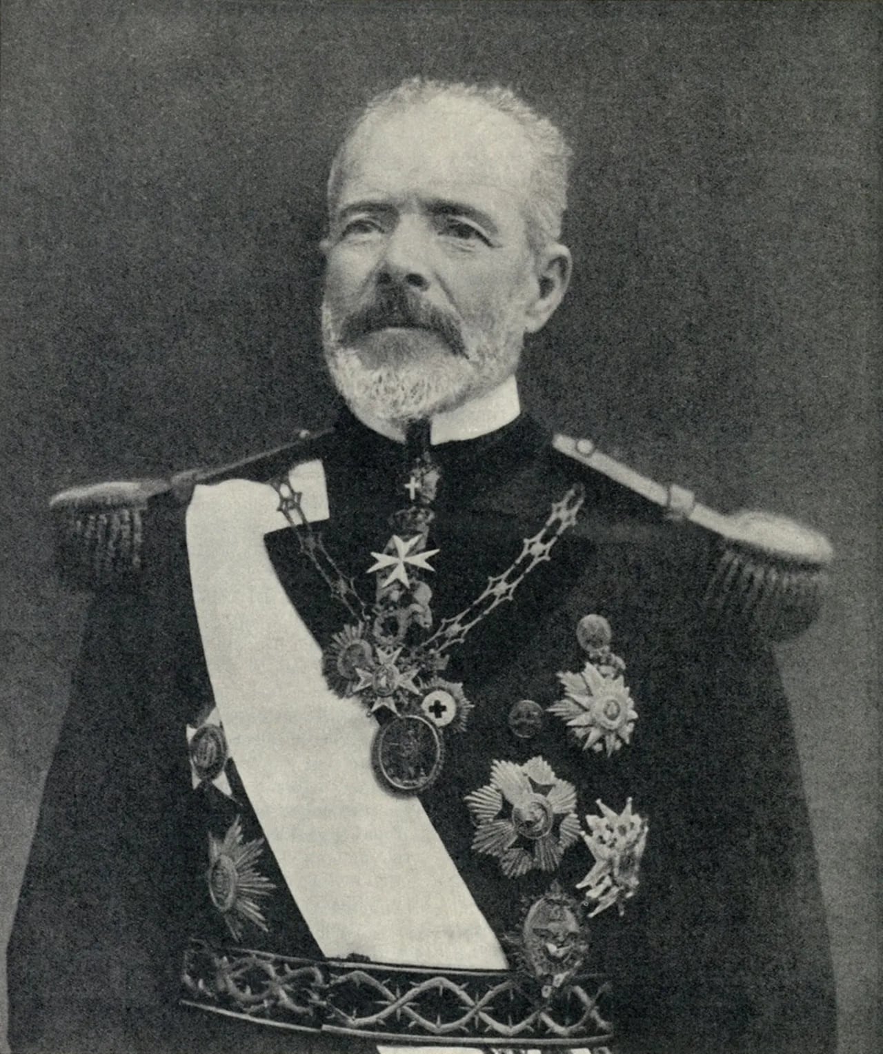 Portrait of Thomaz d'Almeida Manuel de Vilhena (1864–1932) – memorial page