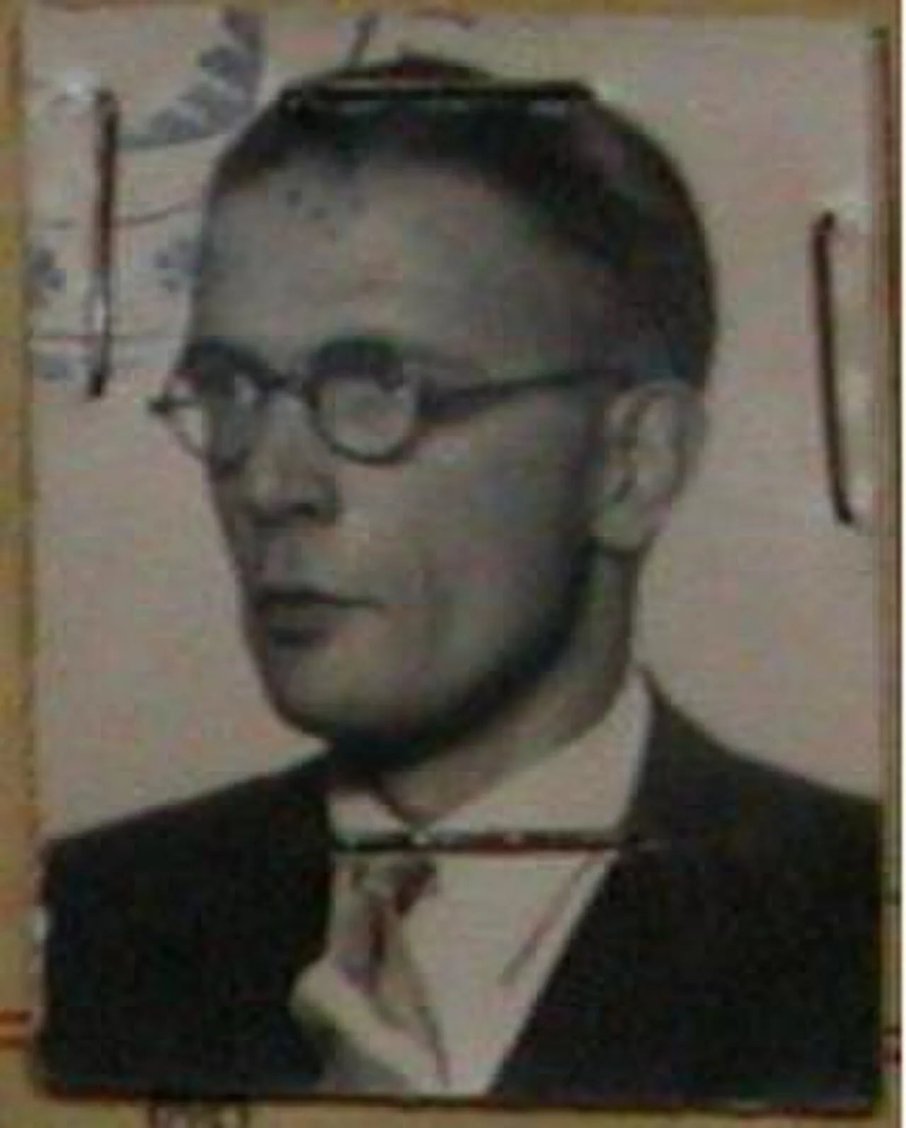 Portrait of Gerrit Jan van de Waal (1904–2010) – memorial page