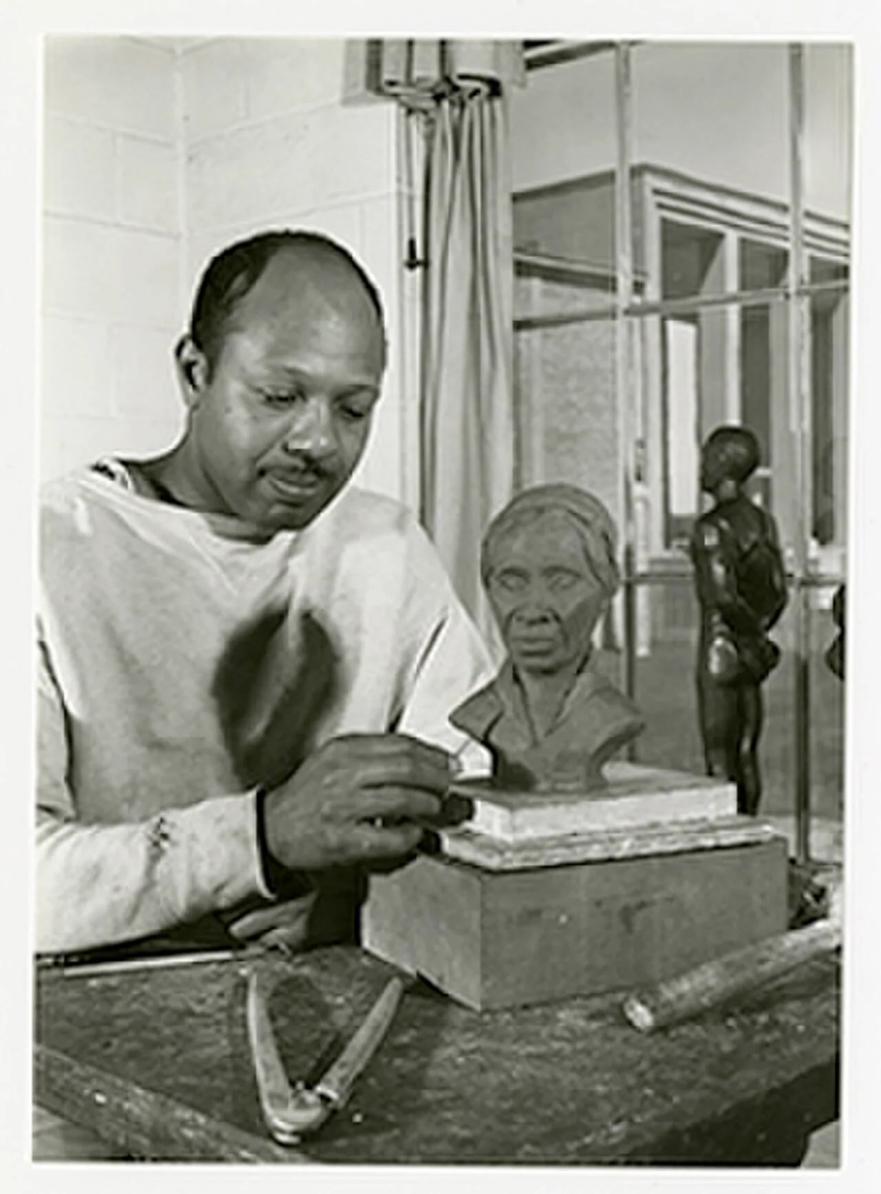 Portrait of Oliver LaGrone (1906–1995) – memorial page