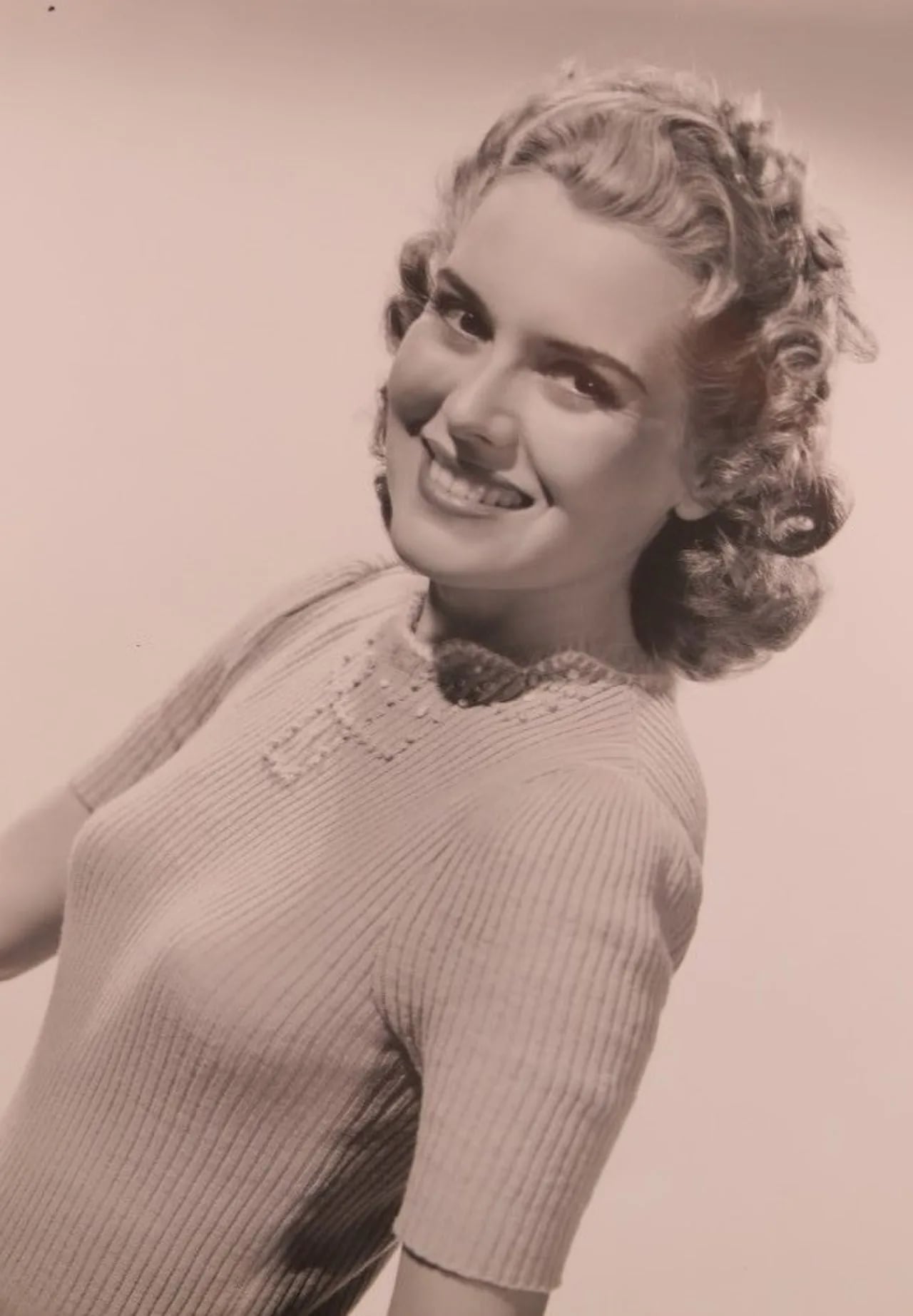 Portrait of Brenda Joyce (1917–2009) – memorial page